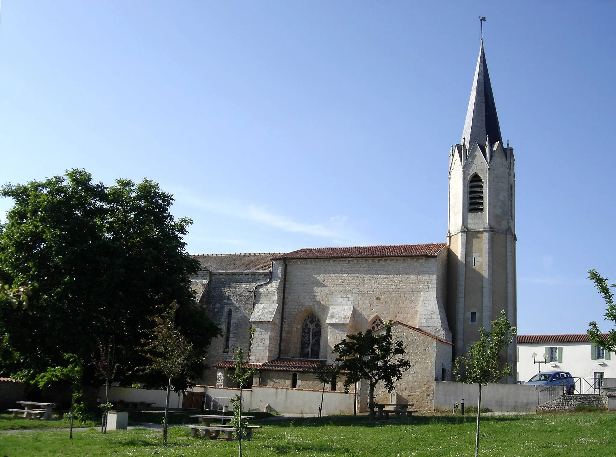 Photo showing: église de Mouzeuil Saint Martin