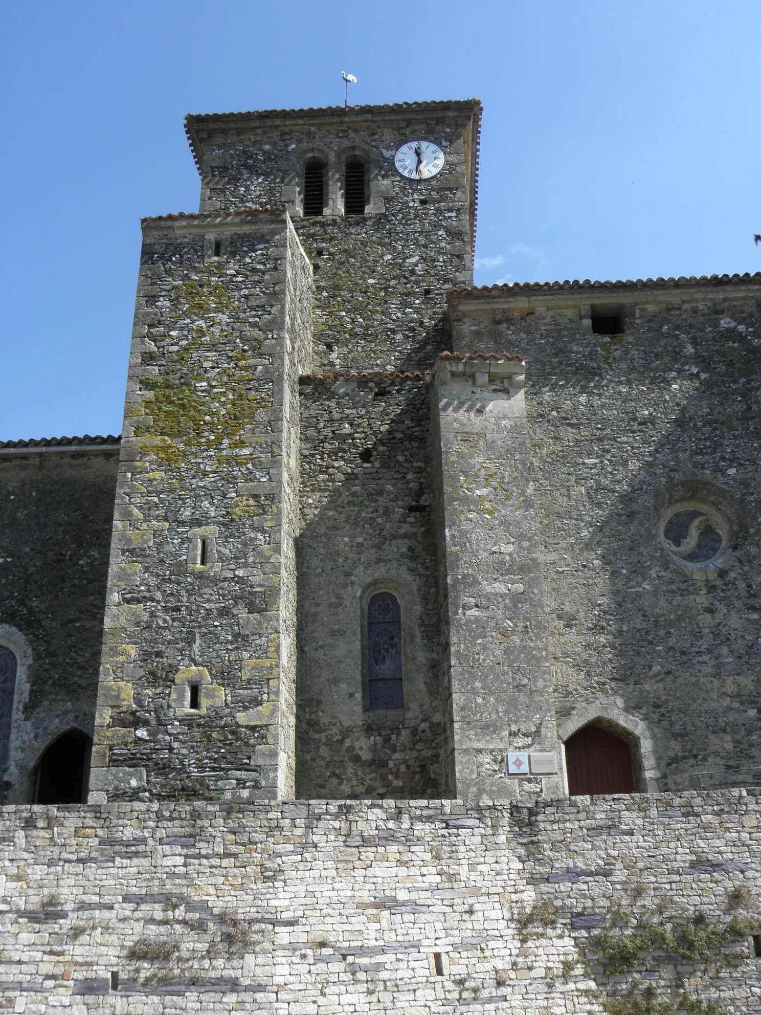 Photo showing: Église Saint-Pierre de Réaumur (85). Tour-clocher.