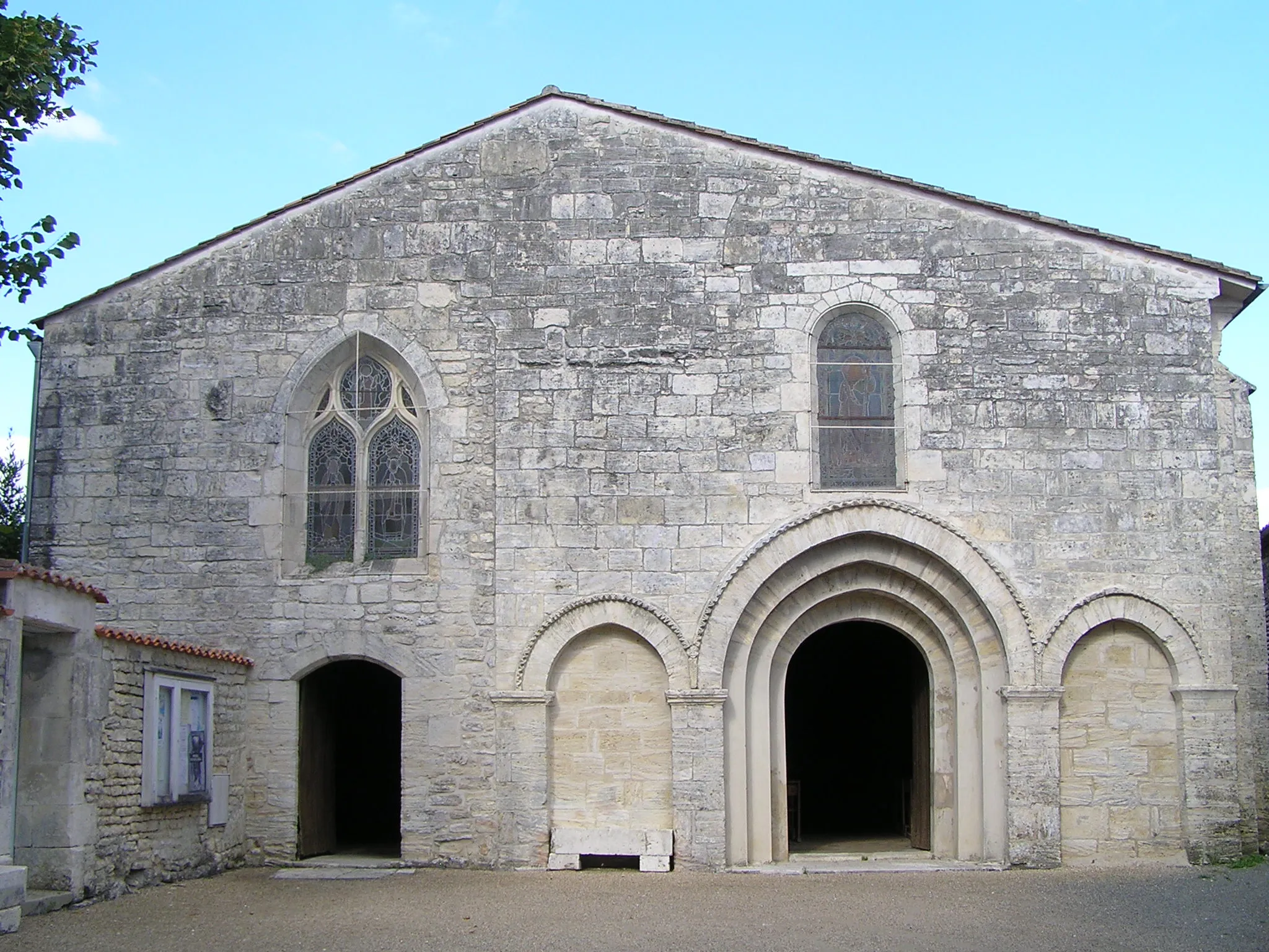 Photo showing: église de Saint-Cybardeaux