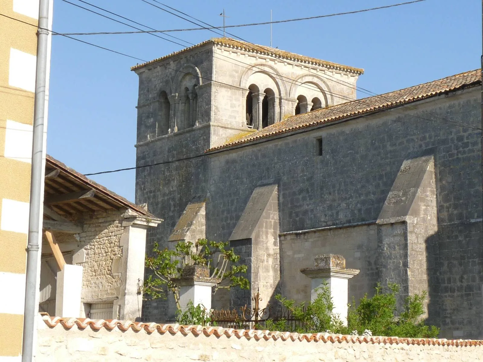 Photo showing: Eglise de Genac, Charente, France