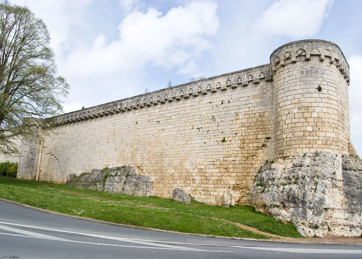 Photo showing: Les remparts du parc de Blossac de Poitiers, coté sud-ouest