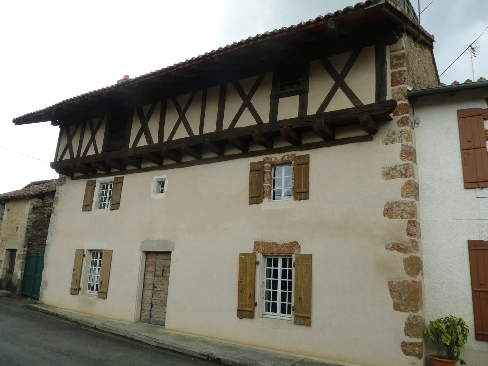Photo showing: maison à colombages à Chantrezac, Charente, France