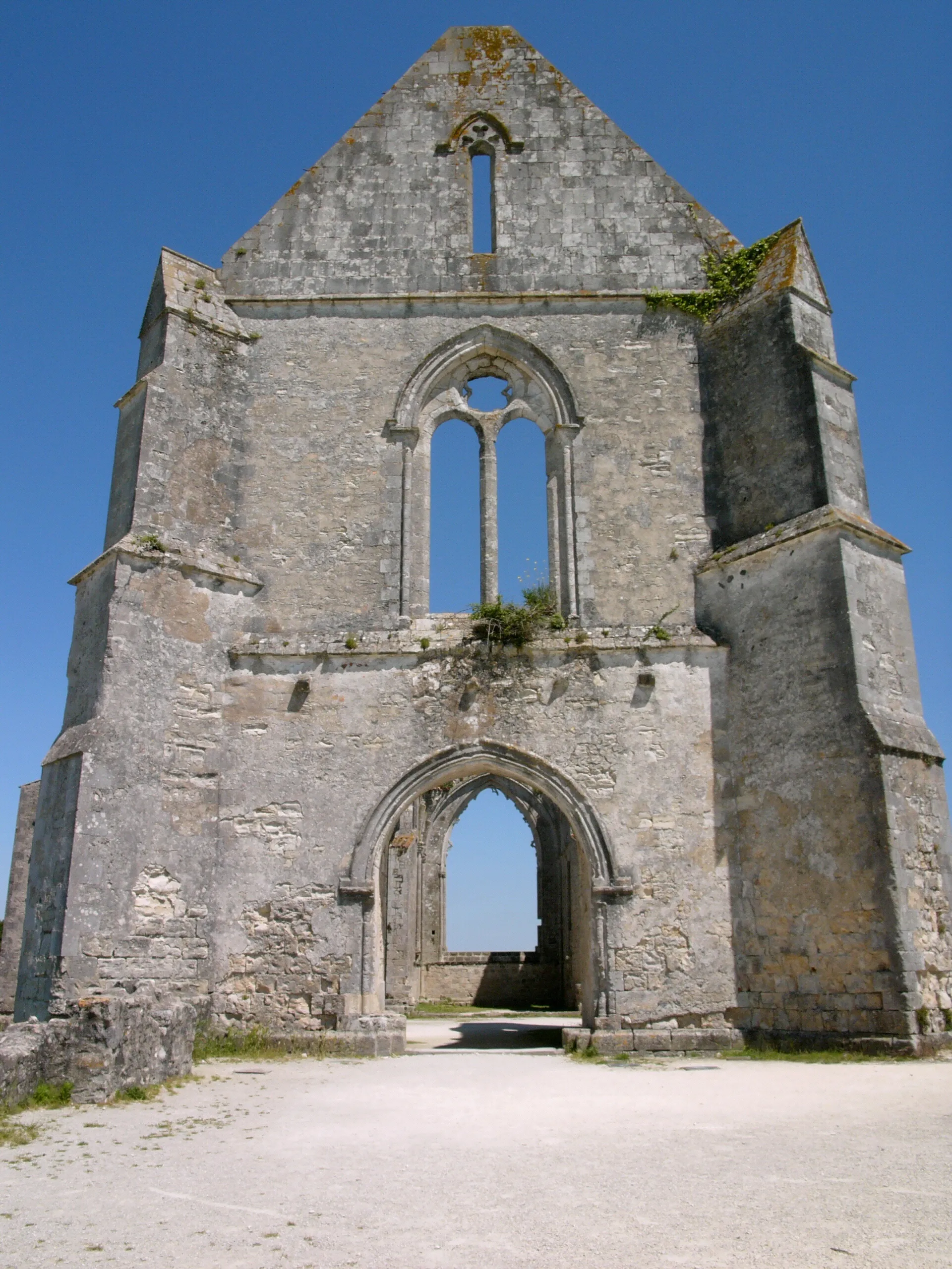 Photo showing: This building is classé au titre des monuments historiques de la France. It is indexed in the base Mérimée, a database of architectural heritage maintained by the French Ministry of Culture, under the reference PA00104687 .