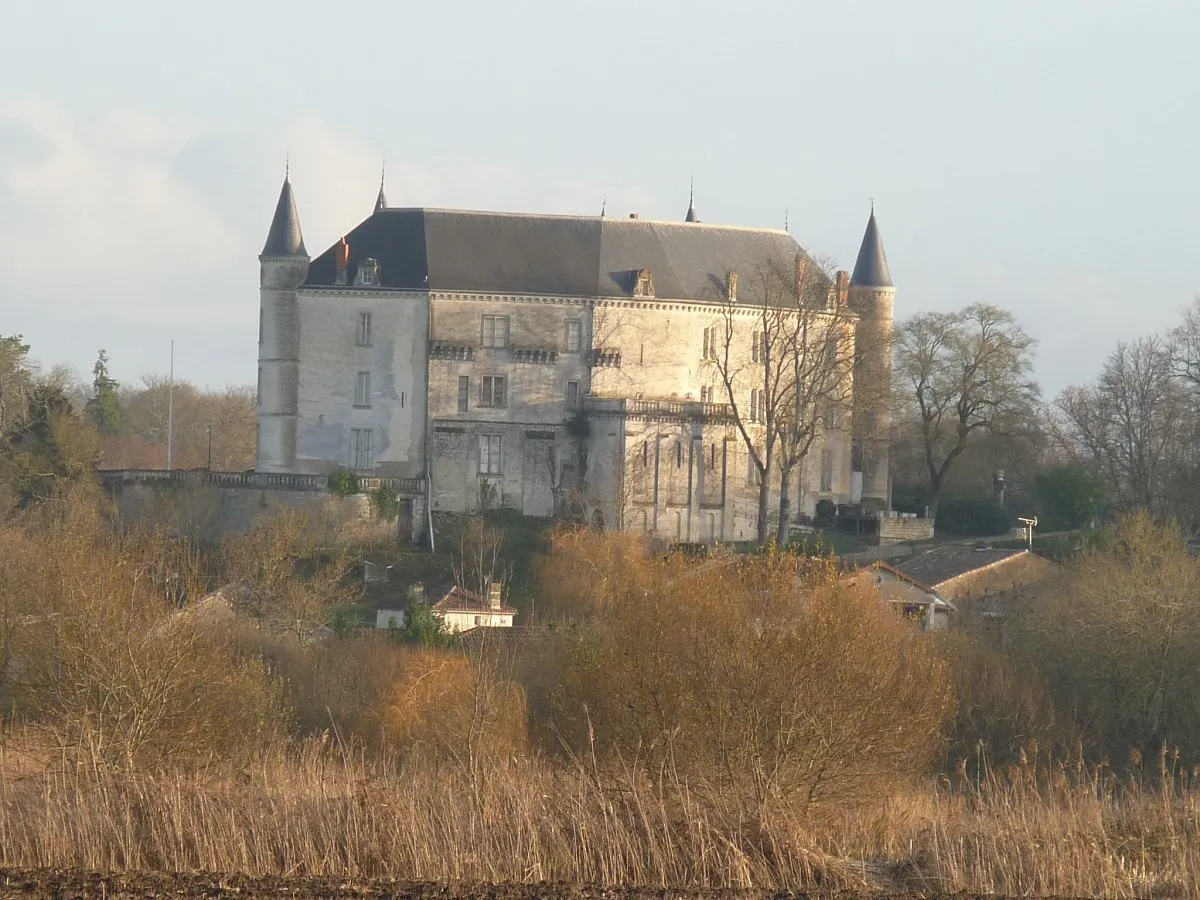 Photo showing: Château de la Rochandry, façade est, Mouthiers-sur-Boëme, Charente, France