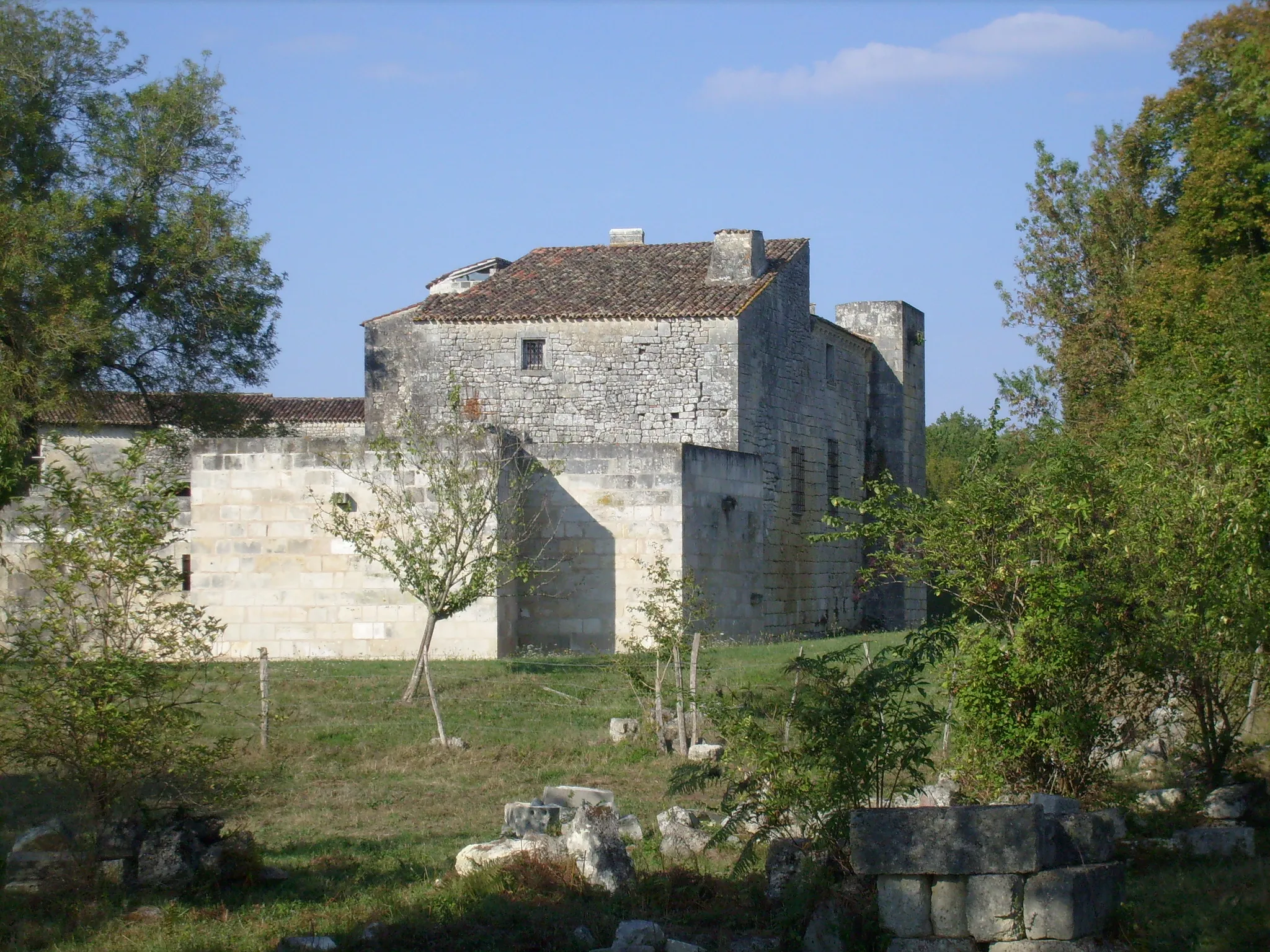 Photo showing: Château de Nieul-lès-Saintes