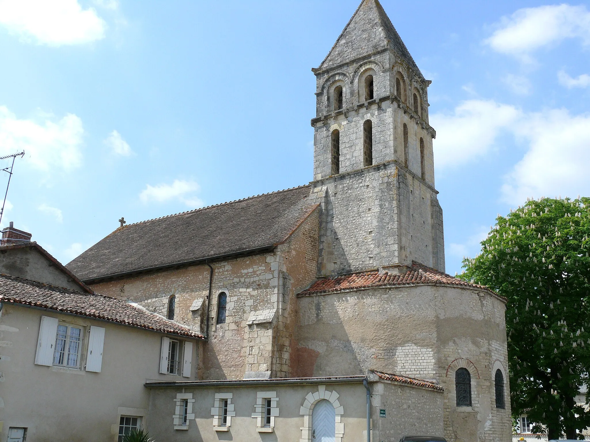 Photo showing: Civaux - Eglise Saint-Gervais-et-Saint-Protais