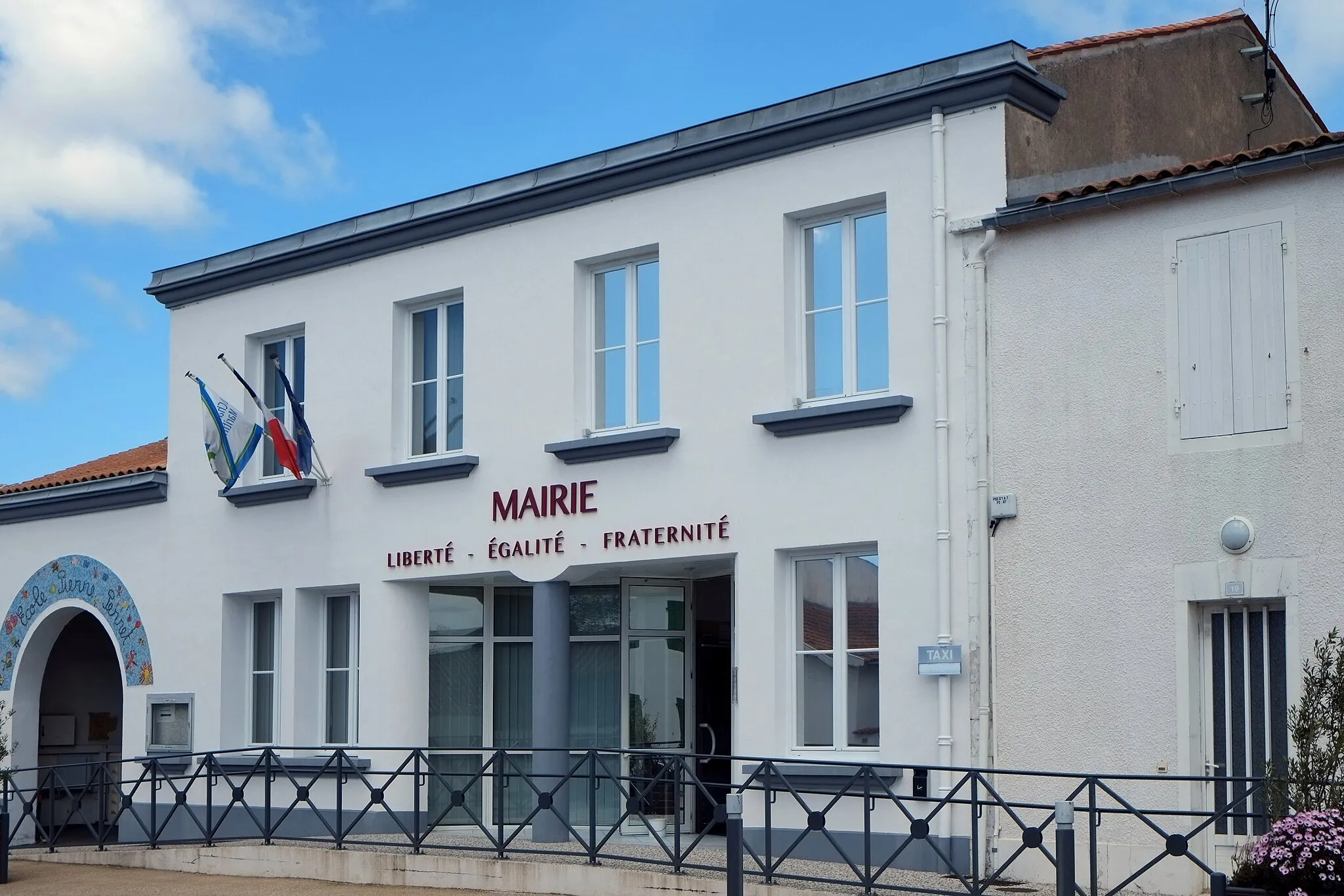 Photo showing: Mairie Clavette Charente-Maritime France