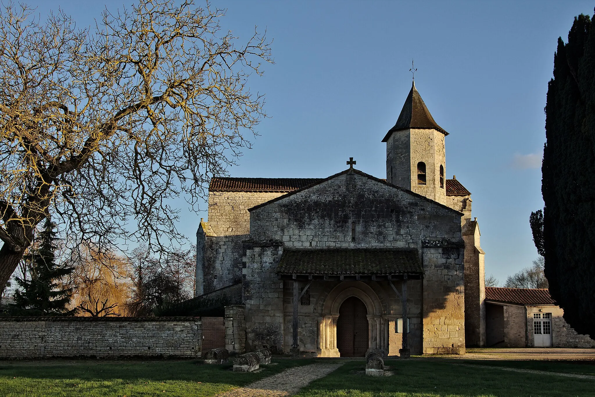 Photo showing: Église Saint-Pierre-ès-Liens de Secondigné-sur-Belle