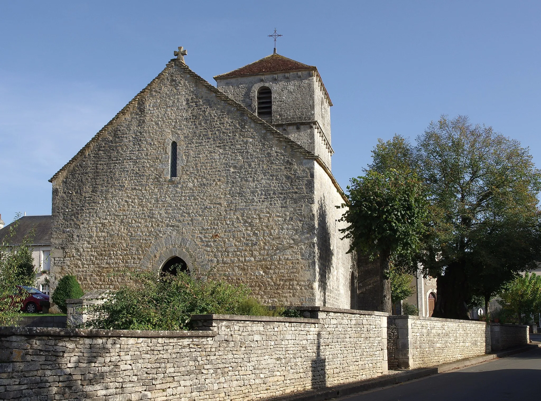 Photo showing: This building is classé au titre des monuments historiques de la France. It is indexed in the base Mérimée, a database of architectural heritage maintained by the French Ministry of Culture, under the reference PA00105367 .