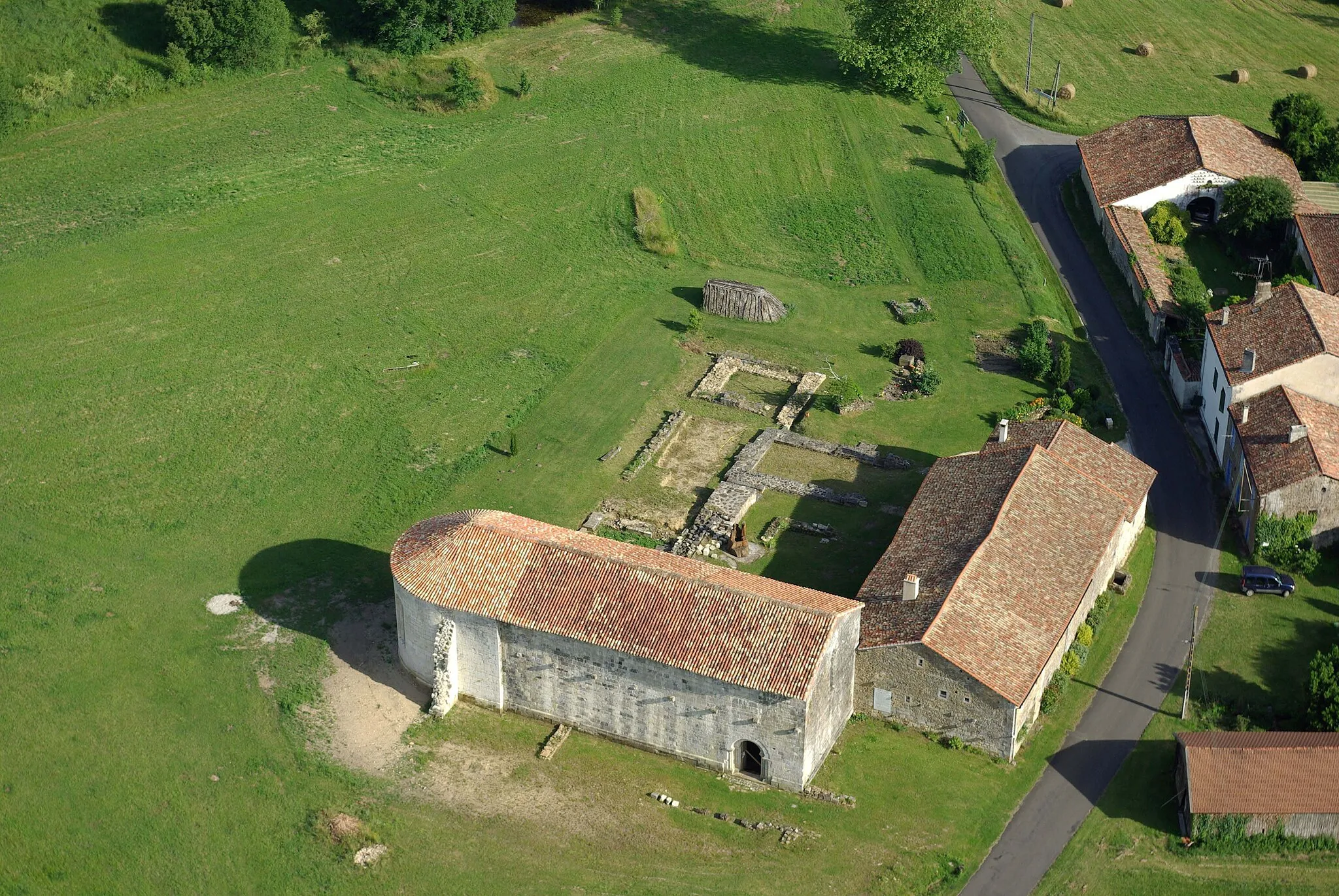 Photo showing: Aerial photograph of Priory of Rauzet, Combiers, Charente, SW France