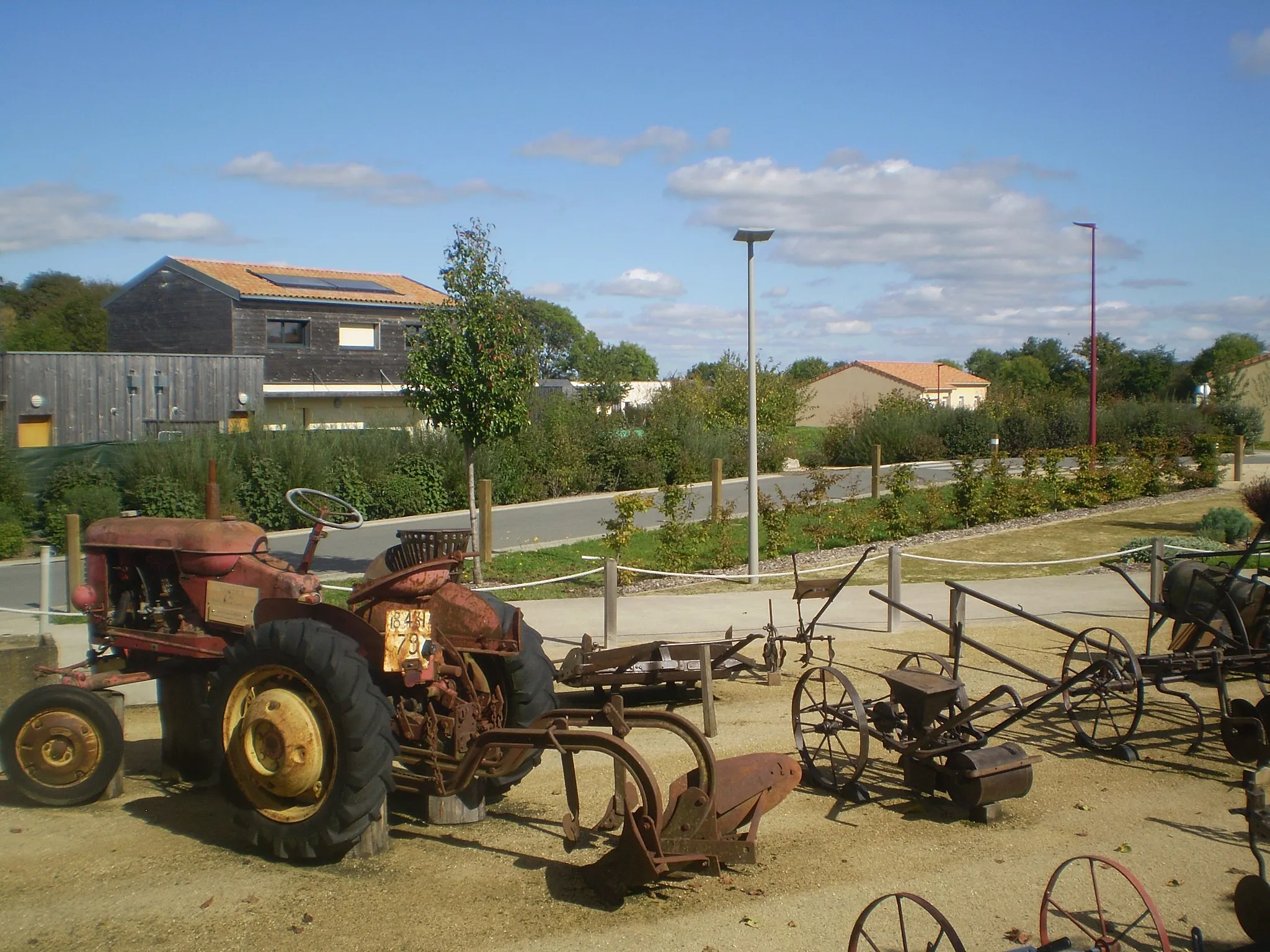 Photo showing: image du Bourg de Pompaire