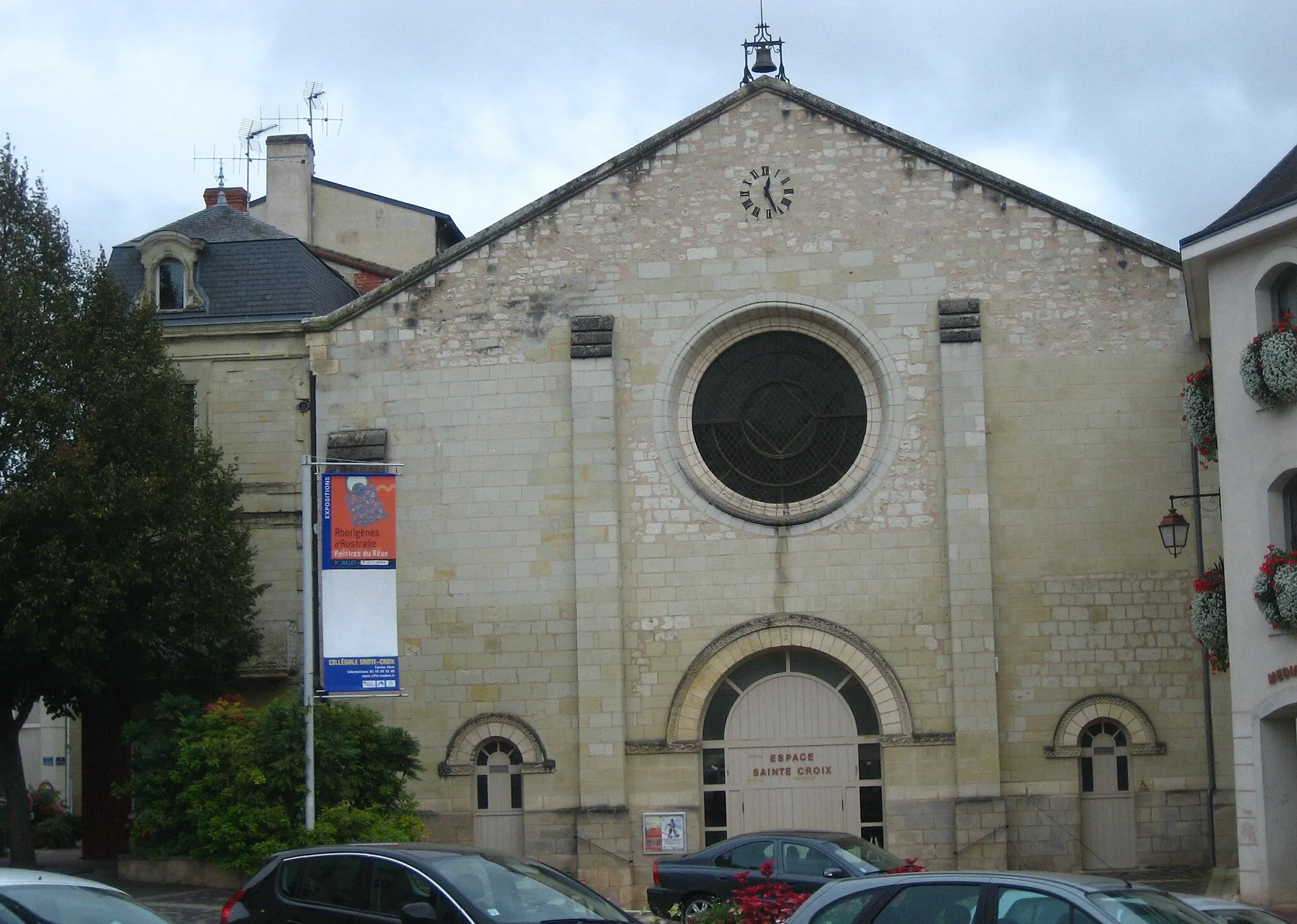 Photo showing: Église Sainte-Croix de Loudun, façade.