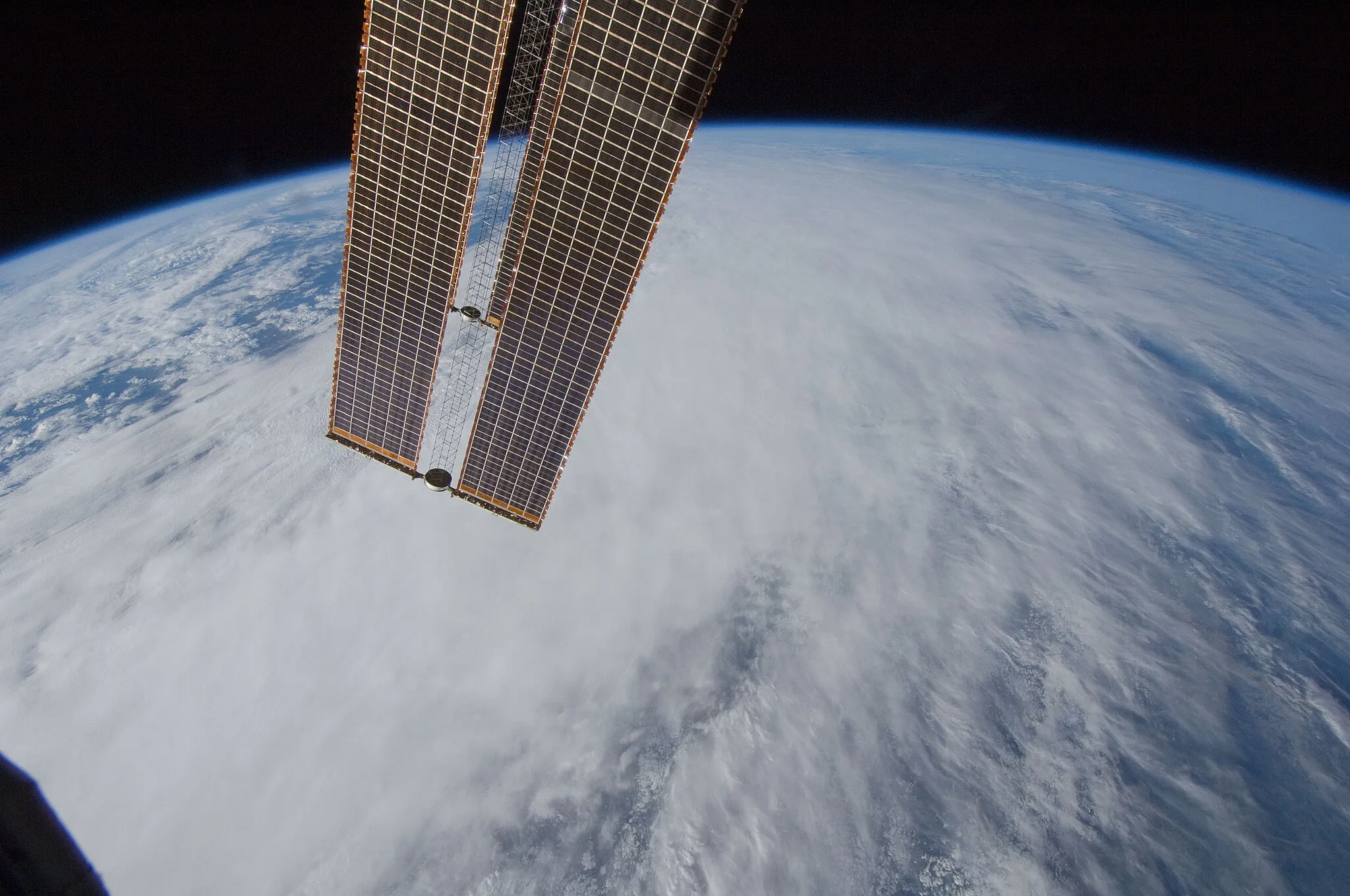 Photo showing: View of Earth taken during ISS Expedition 28.