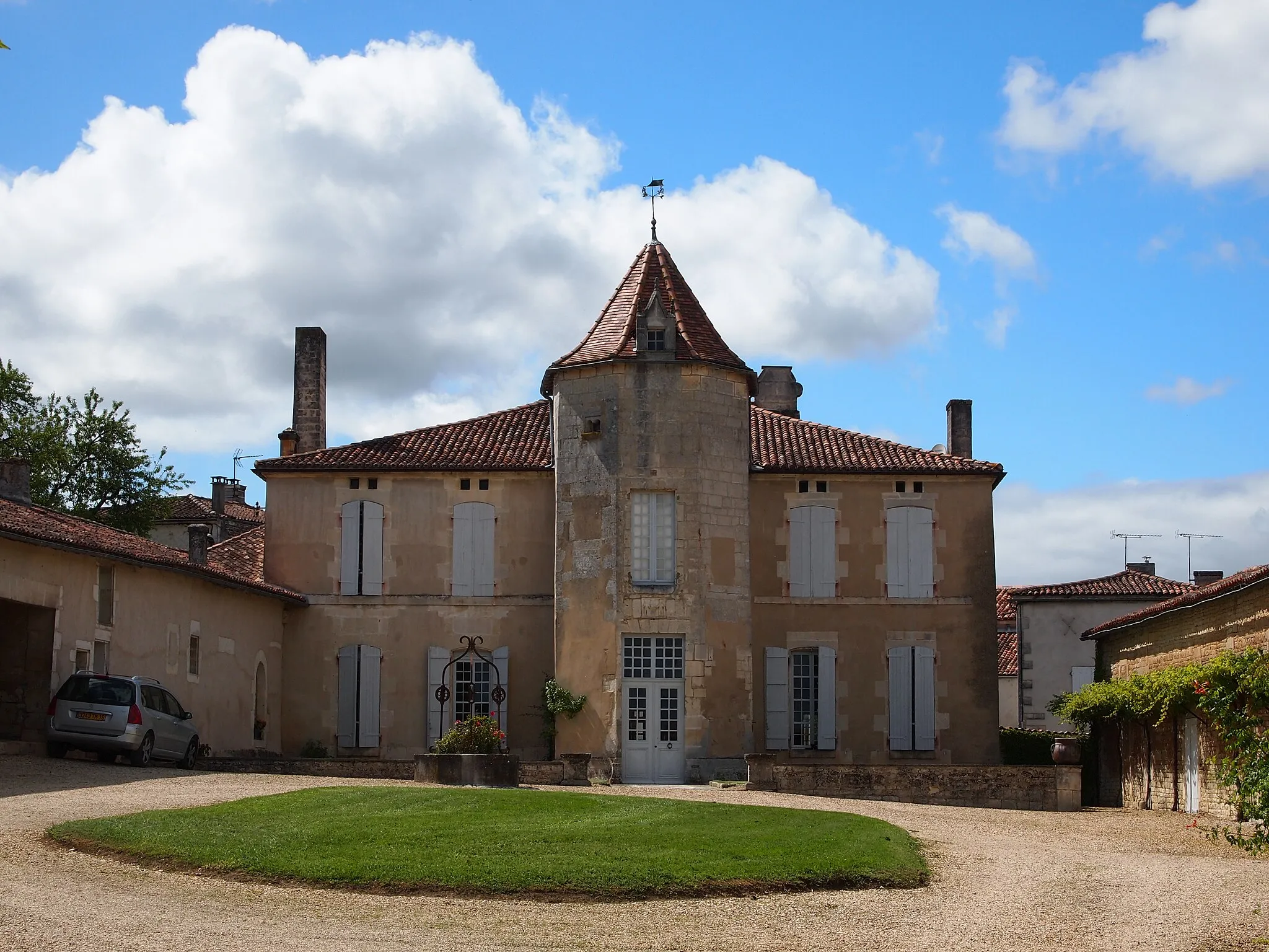 Photo showing: Logis d'Estivalle, ou logis de Chassors, en Charente, France