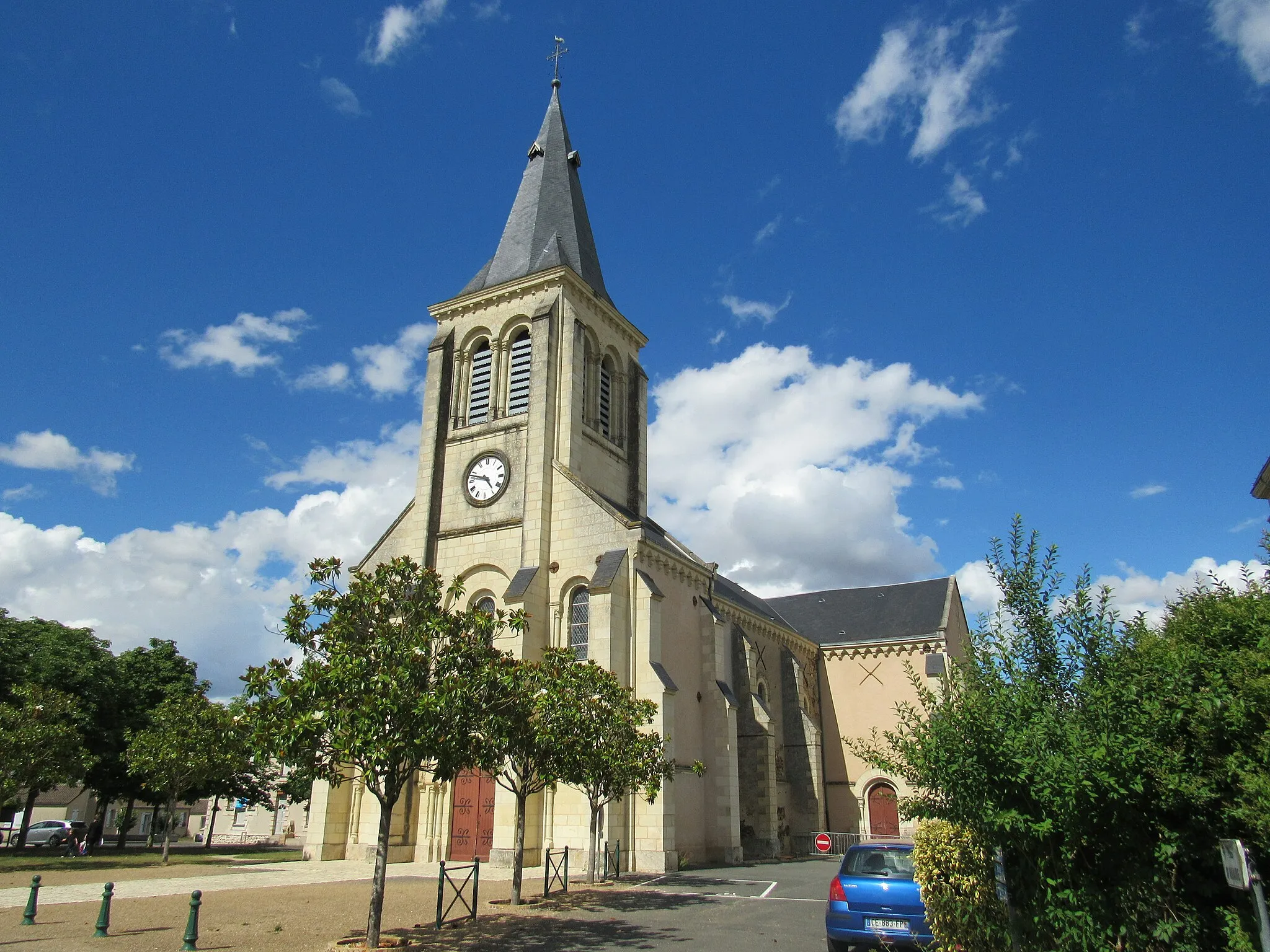 Photo showing: église Saint Hilaire
