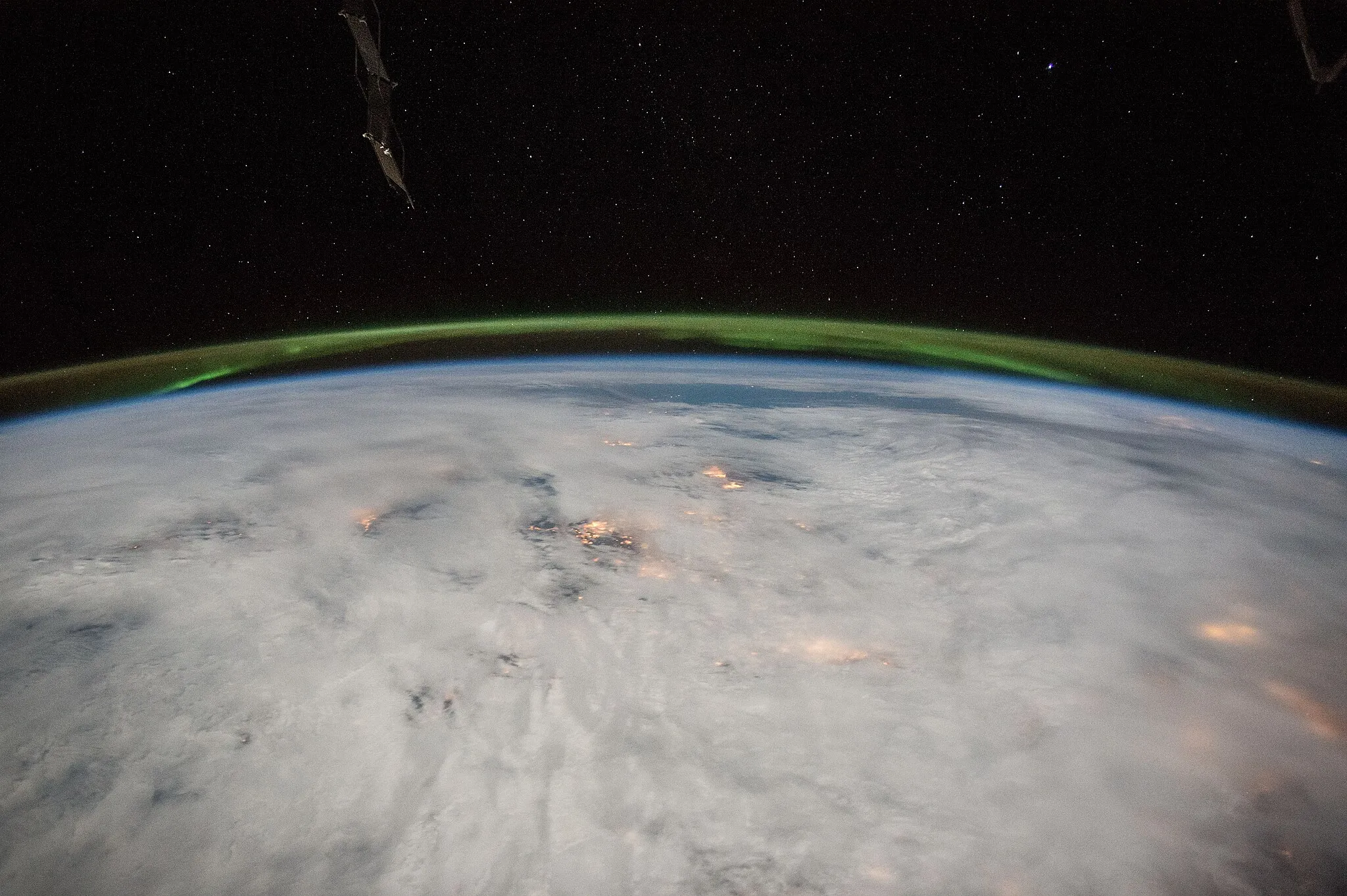 Photo showing: View of Earth taken during ISS Expedition 46.