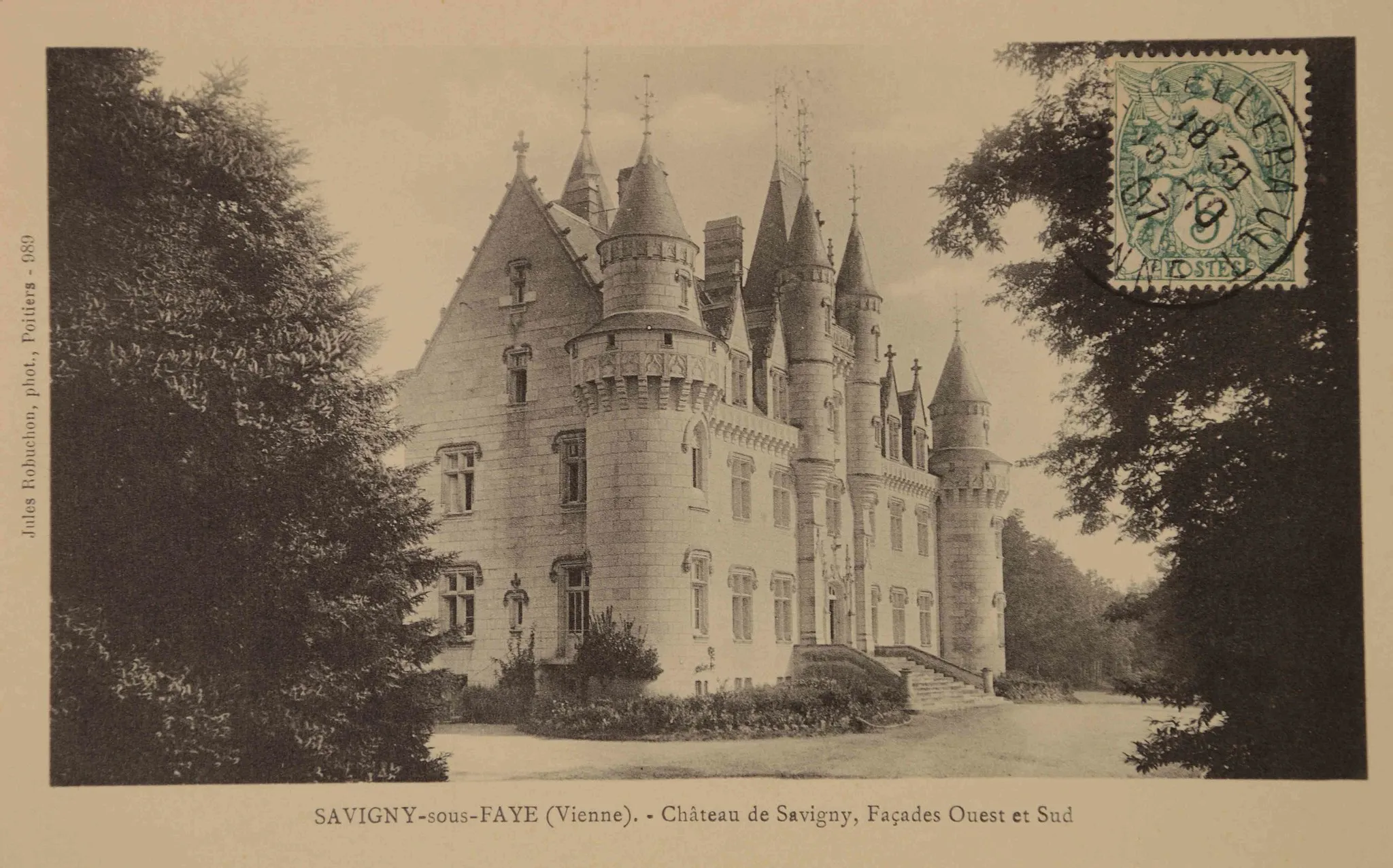 Photo showing: Carte postale ancienne de Jules Robuchon représentant le château de Savigny-sous-Faye.