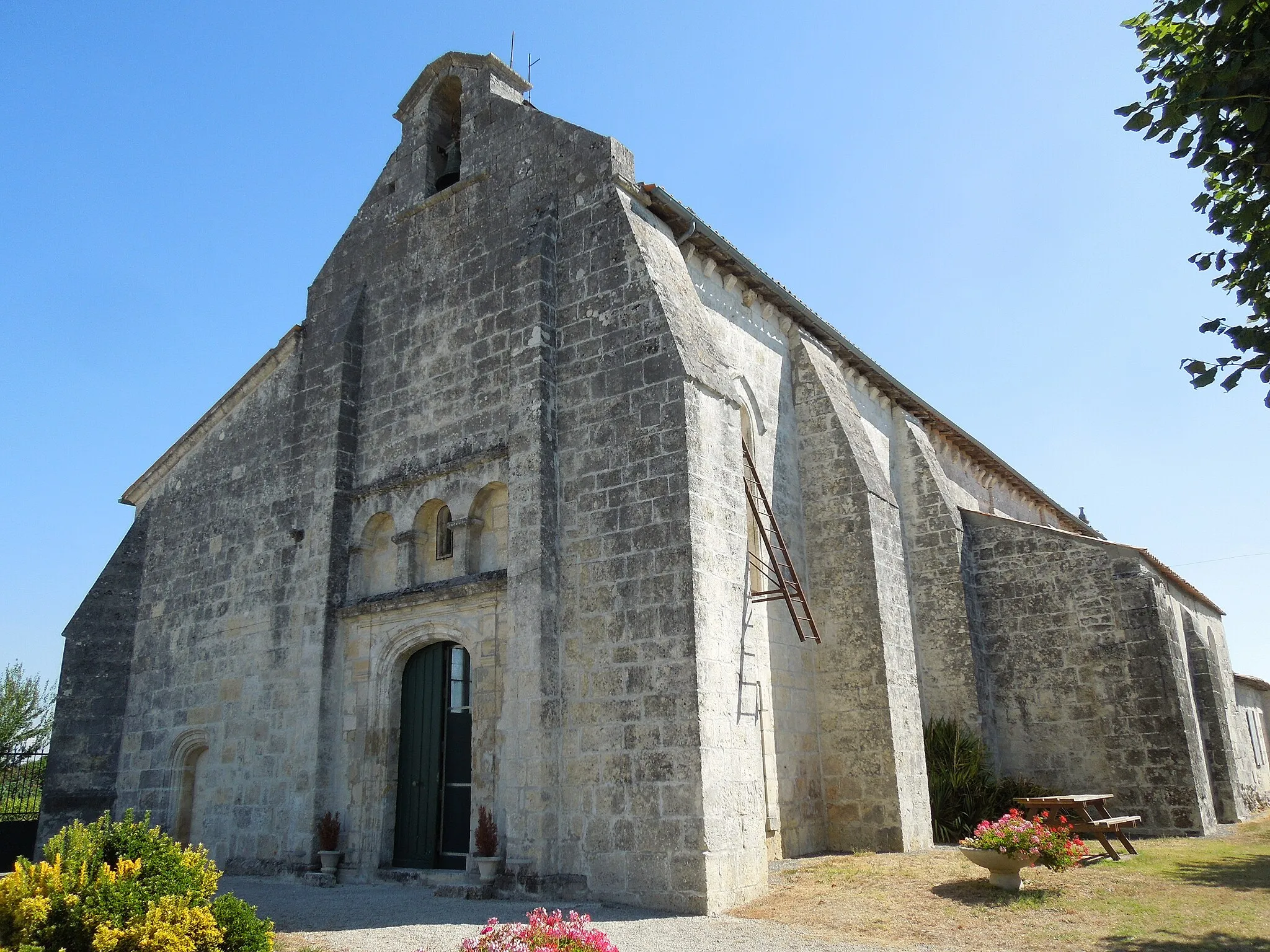 Photo showing: Saint-Georges-Antignac, church Saint-Georges-de-Cubillac