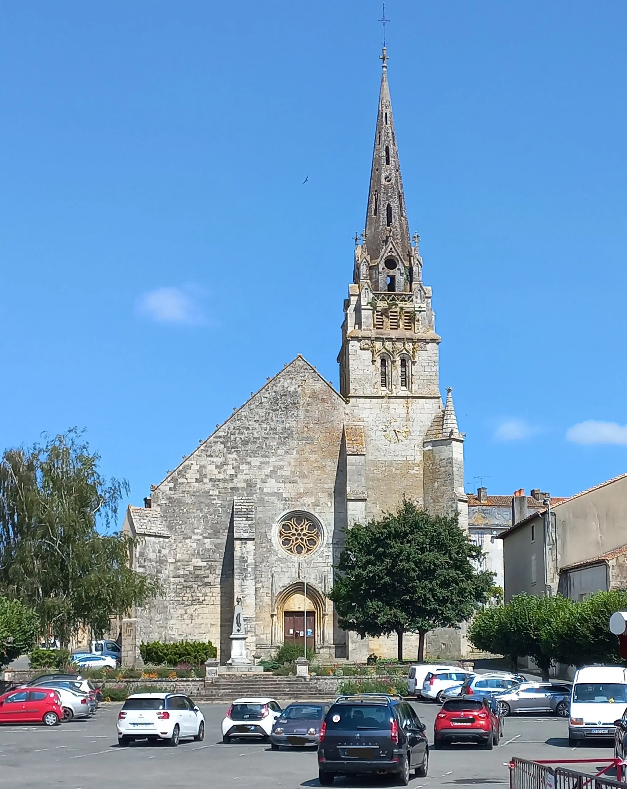 Photo showing: Eglise Saint-Héray de la Mothe-Saint-Héray