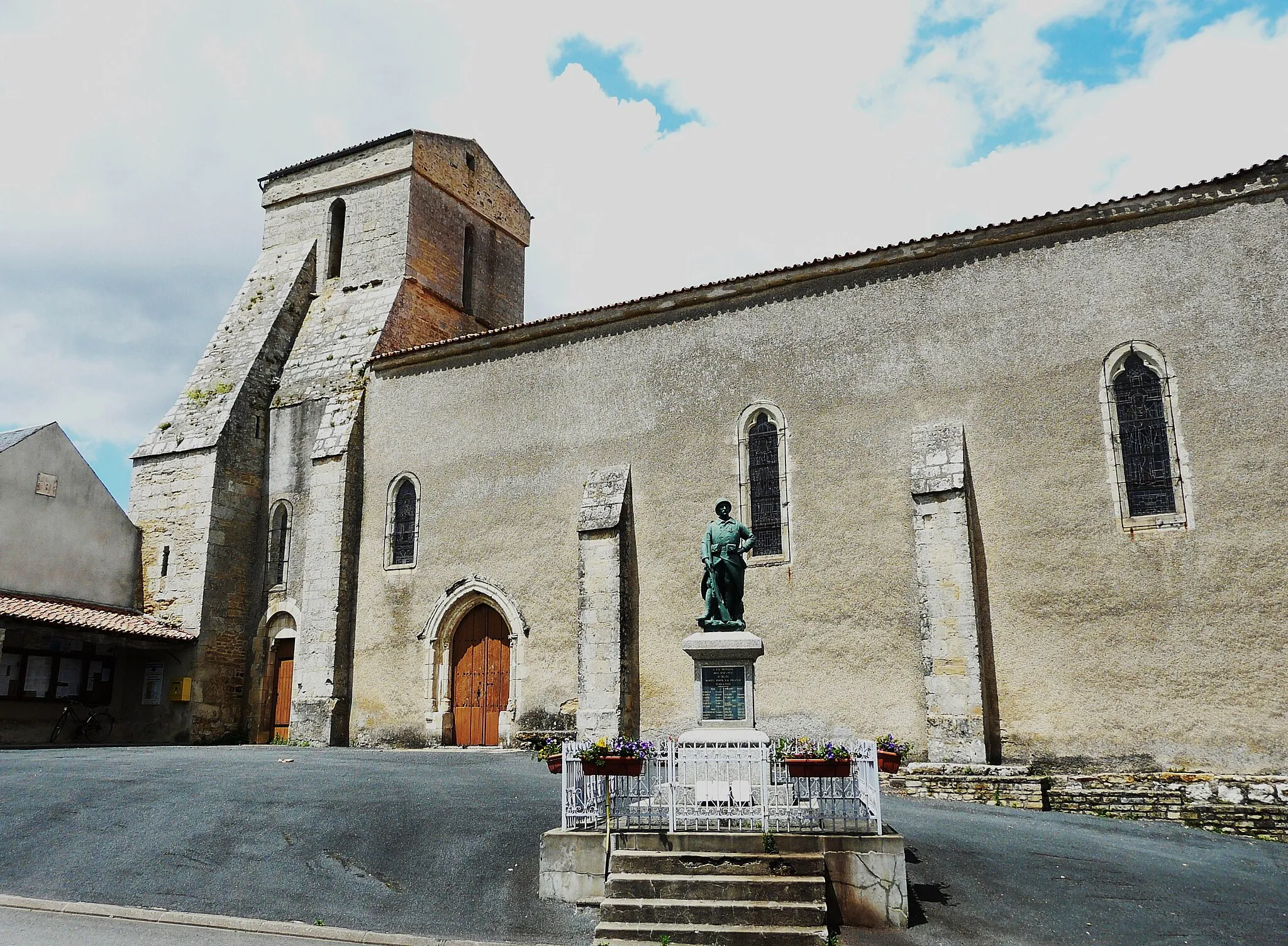 Photo showing: L'église d'Irais