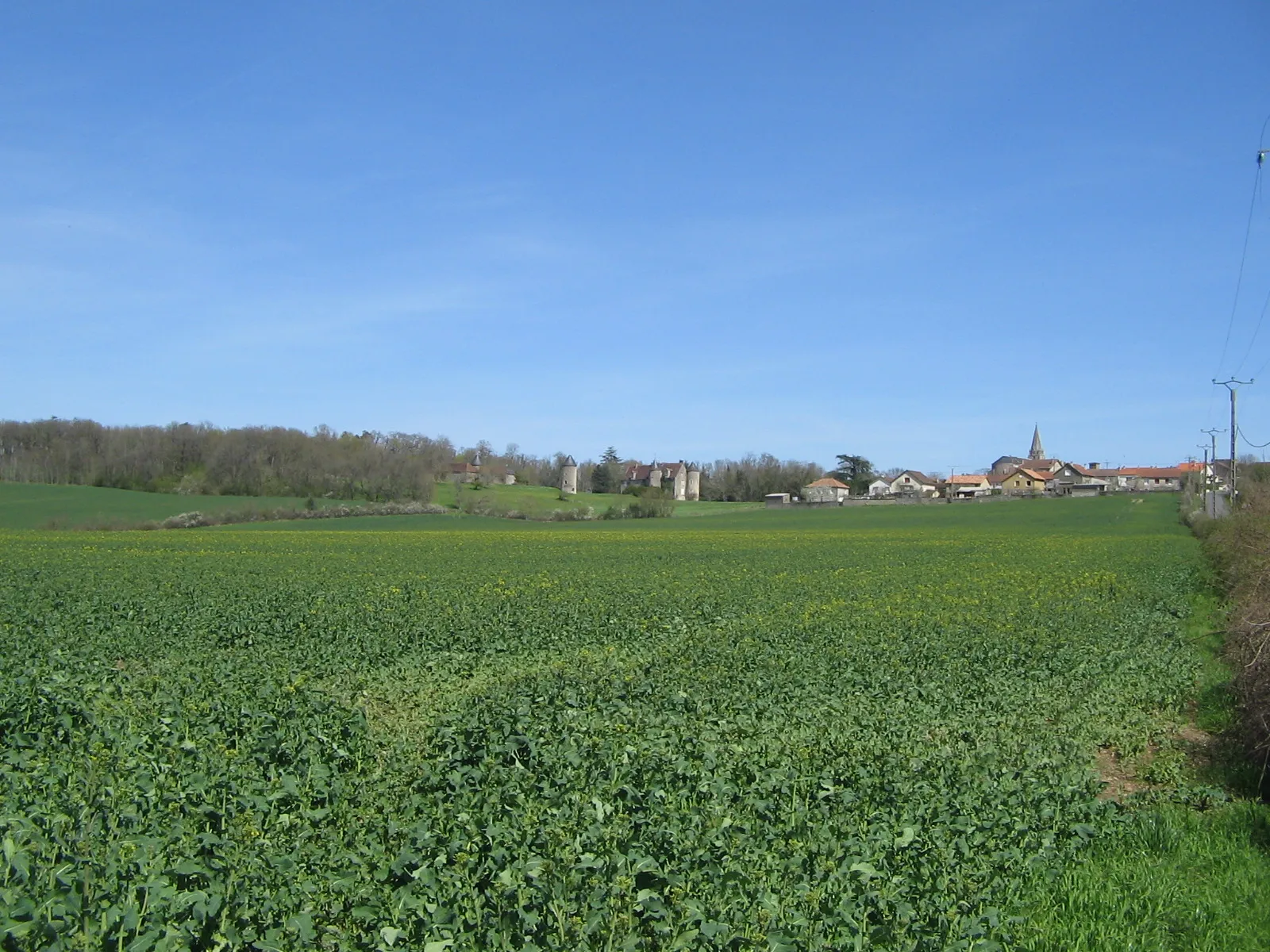 Photo showing: Le village de Persac en avril 2010