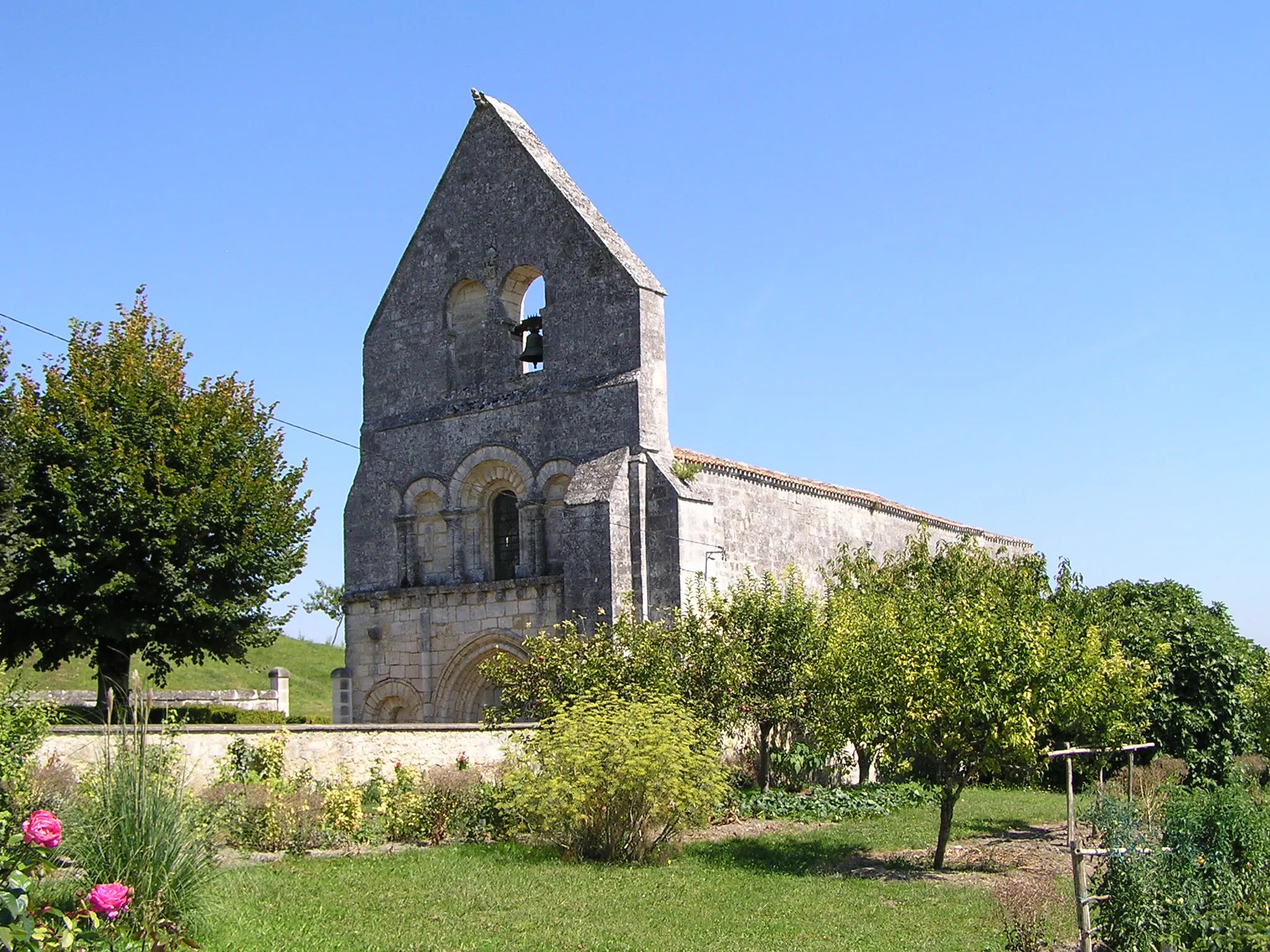 Photo showing: église d'Eraville, Charente, France