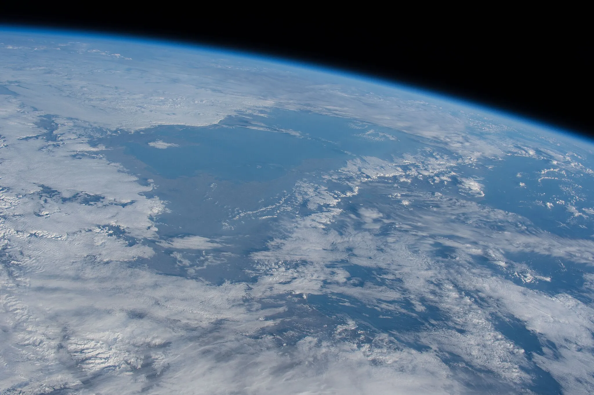 Photo showing: View of Earth taken during ISS Expedition 42.