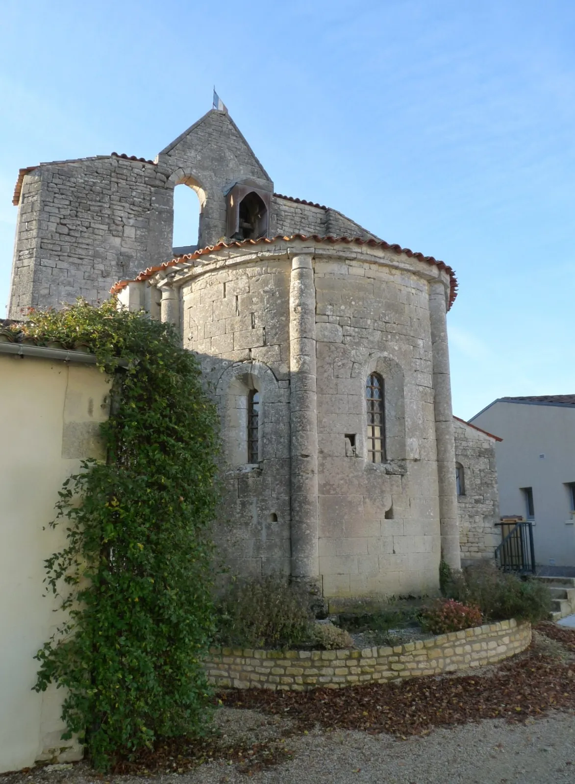 Photo showing: Eglise de Louzignac, Charente-Maritime, France