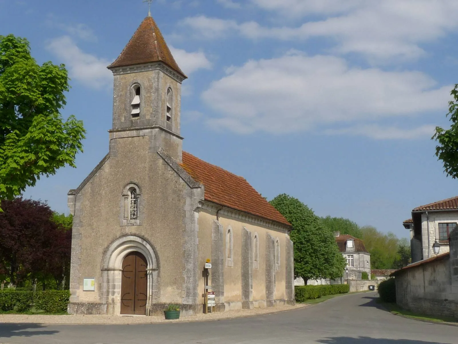 Photo showing: église de Gondeville, Charente, France