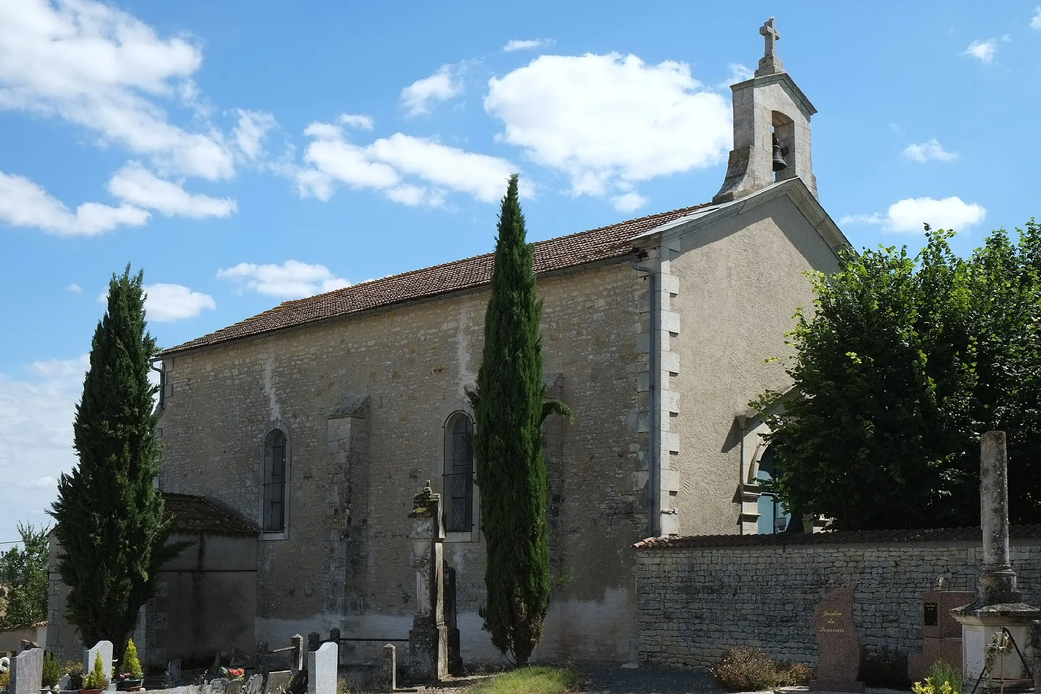 Photo showing: Église Saint-Pierre à Saint-Pierre-d'Amilly Charente-Maritime France