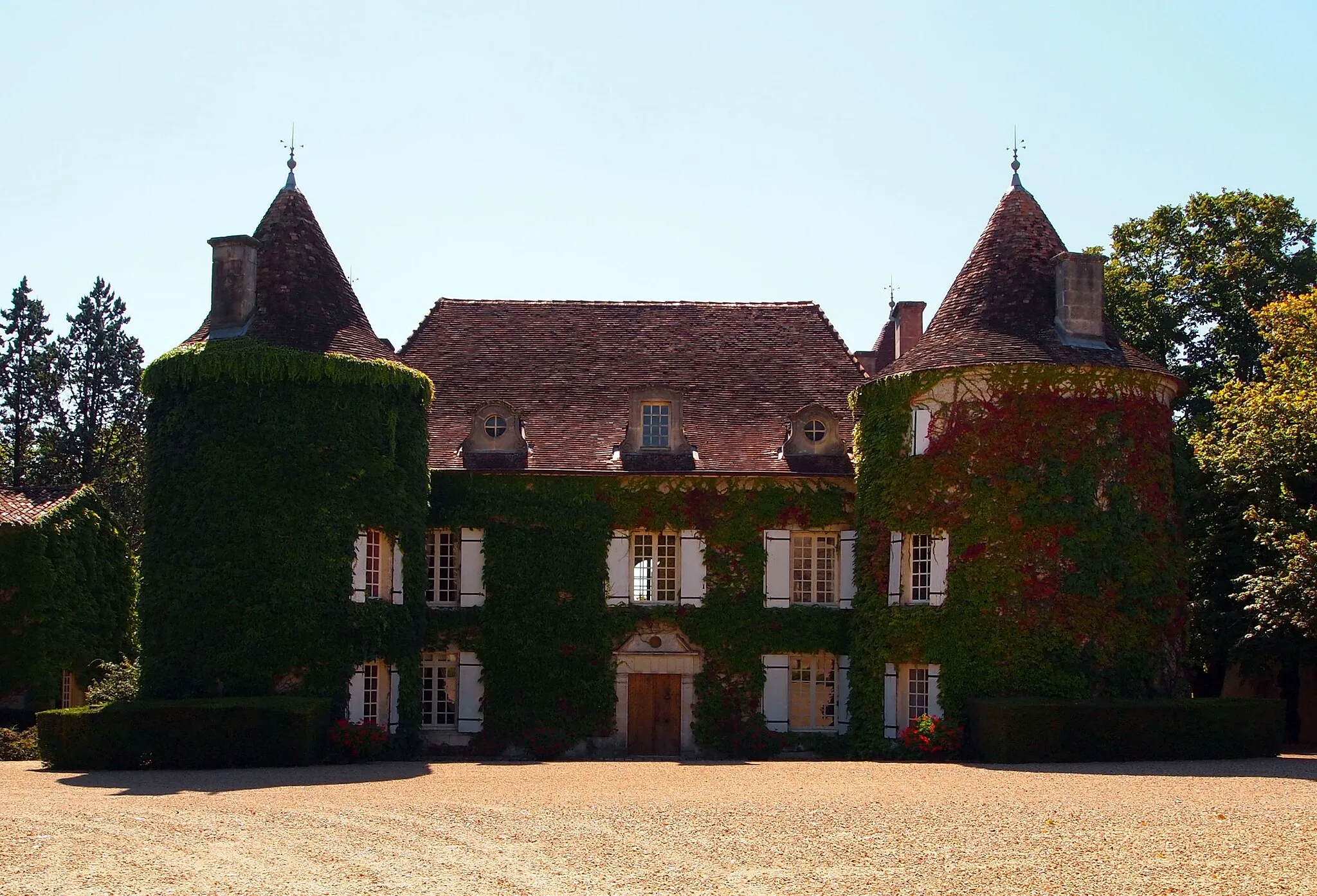 Photo showing: Château de Mérignac en Charente, en France