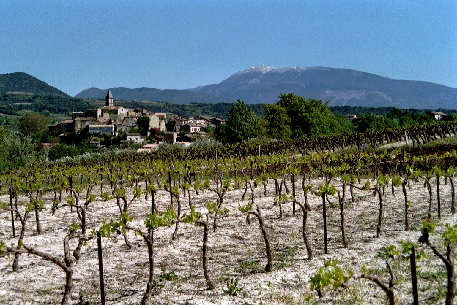 Photo showing: Image de Mirabel avec une vue sur le Mont Ventoux