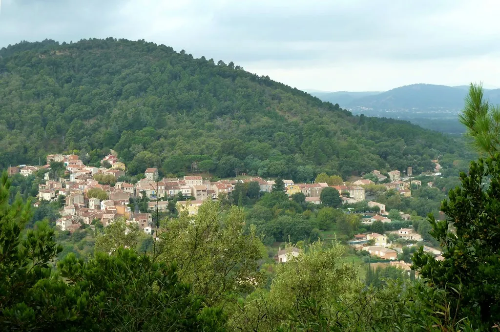 Photo showing: Village des Mayons - Var - France