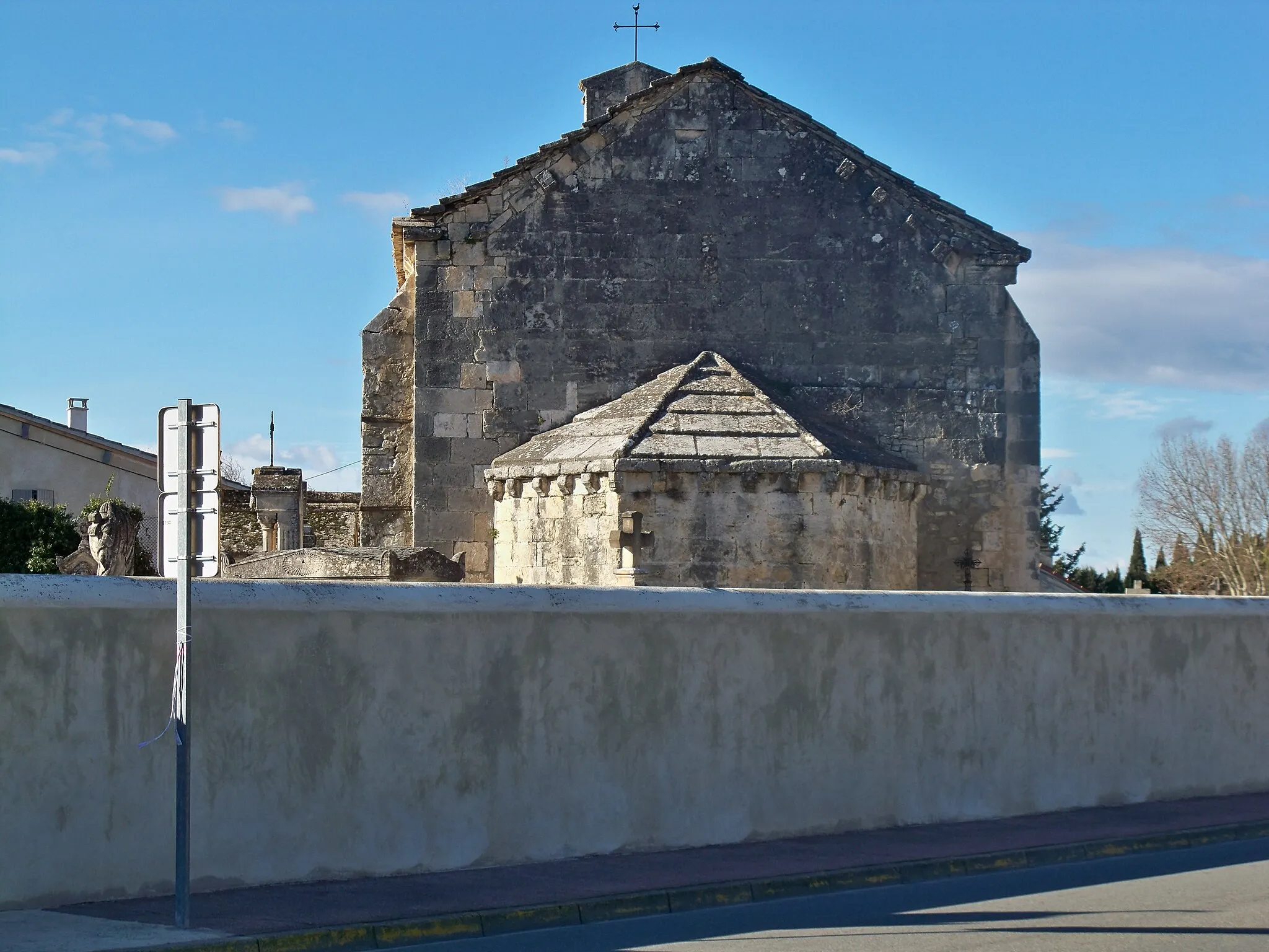 Photo showing: Chapelle Saint Michel de Cabannes (13)