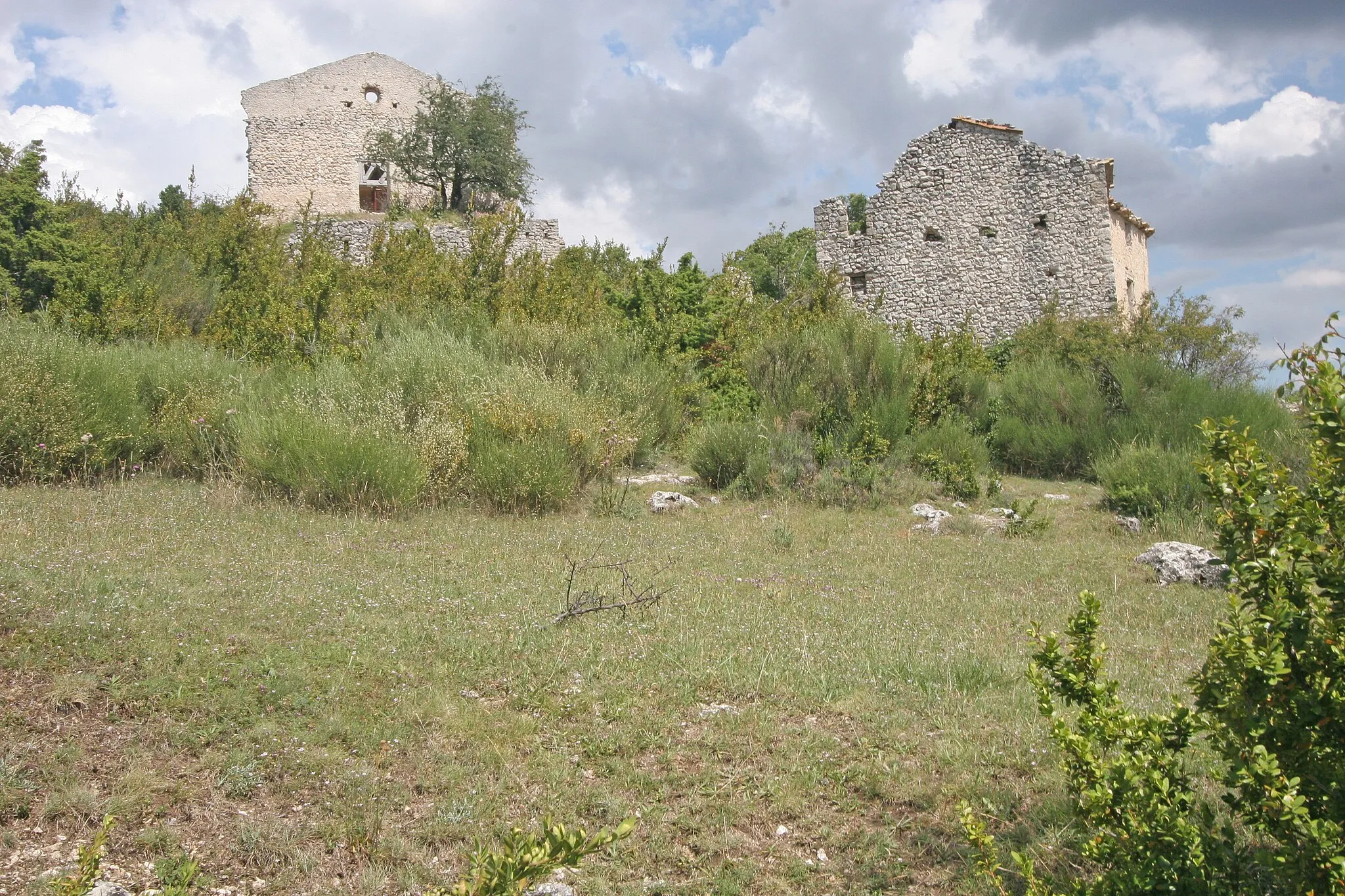 Photo showing: Châteauneuf-lès-Moustiers
Camera location 43° 48′ 42.93″ N, 6° 20′ 21.61″ E View this and other nearby images on: OpenStreetMap 43.811924;    6.339337