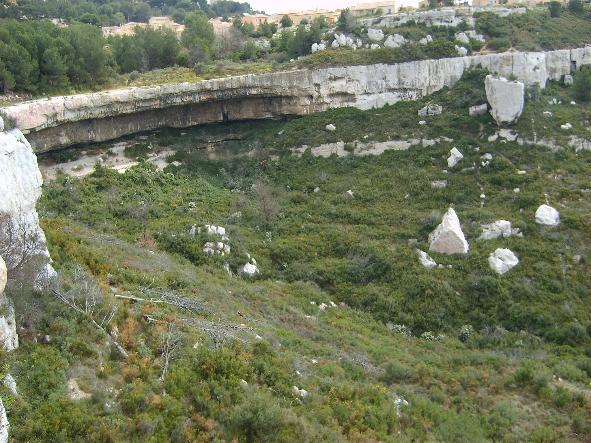 Photo showing: vitrolles