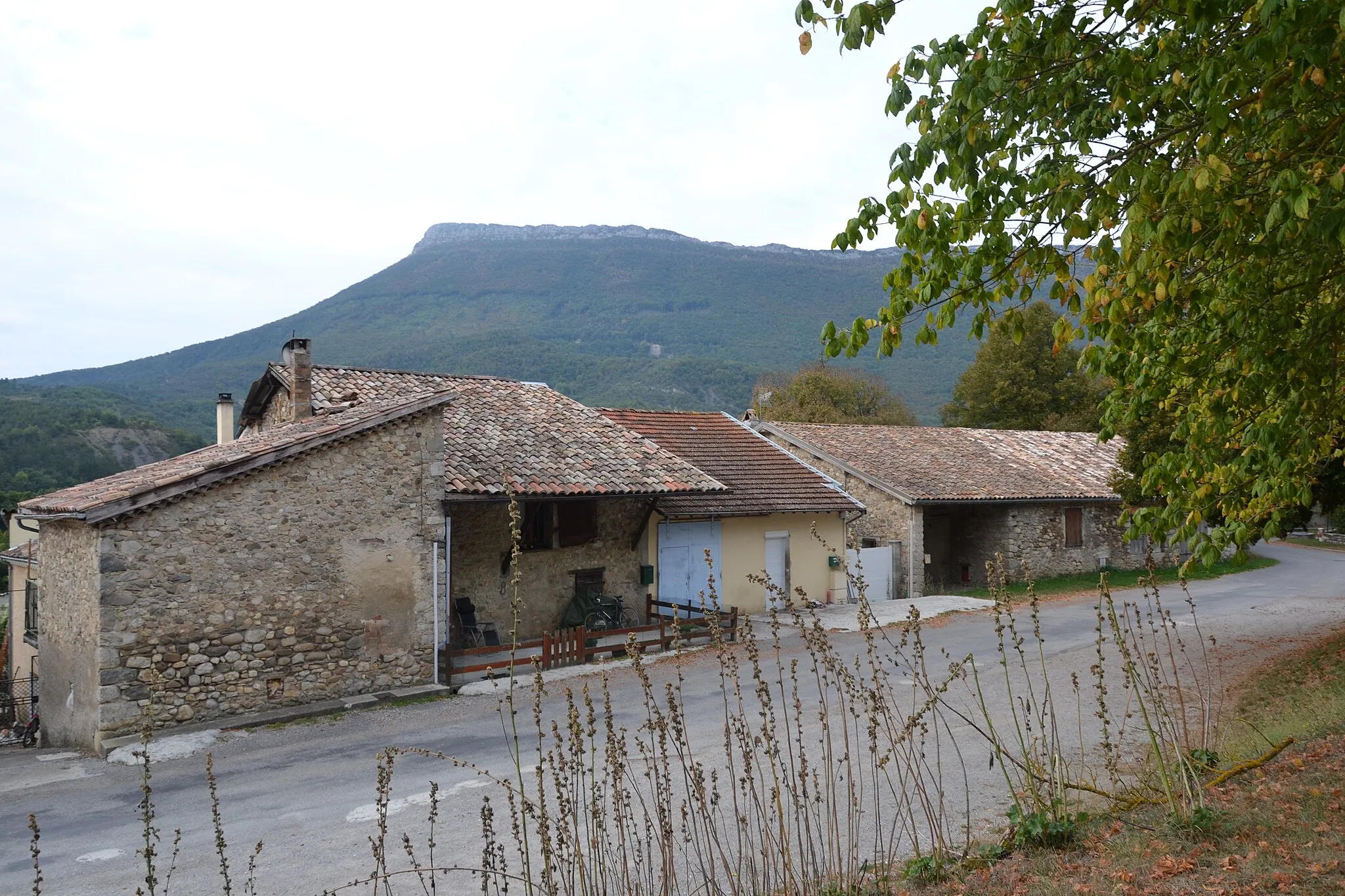 Photo showing: maisons à La Bâtie-Montsaléon