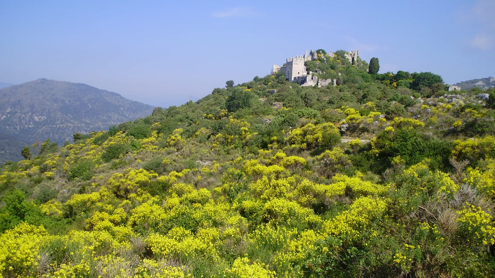 Photo showing: Ruines de Castel Nuovo, Col de Châteauneuf, Mont Macaron.