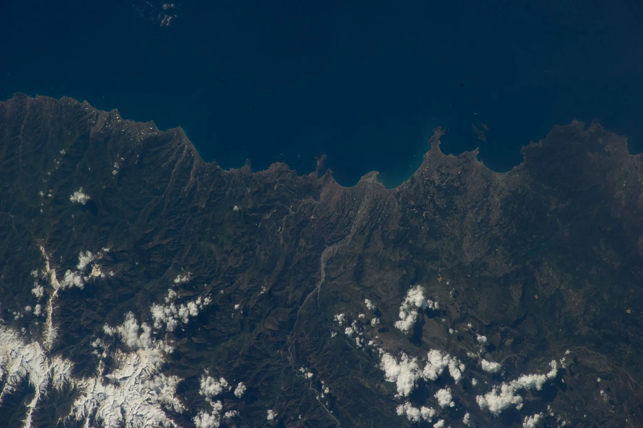 Photo showing: View of France taken during ISS Expedition 39.