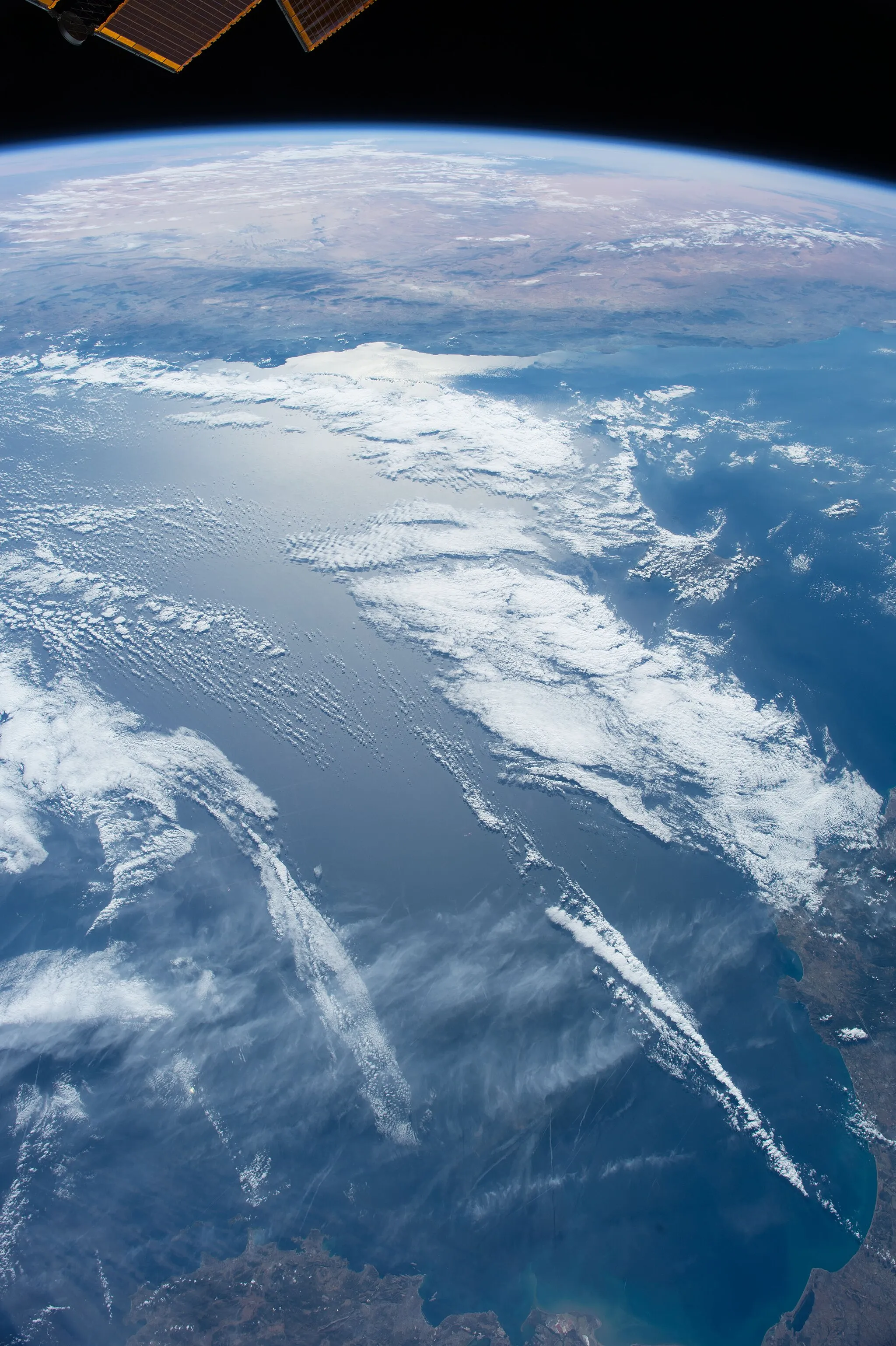 Photo showing: View of Earth taken during ISS Expedition 53.