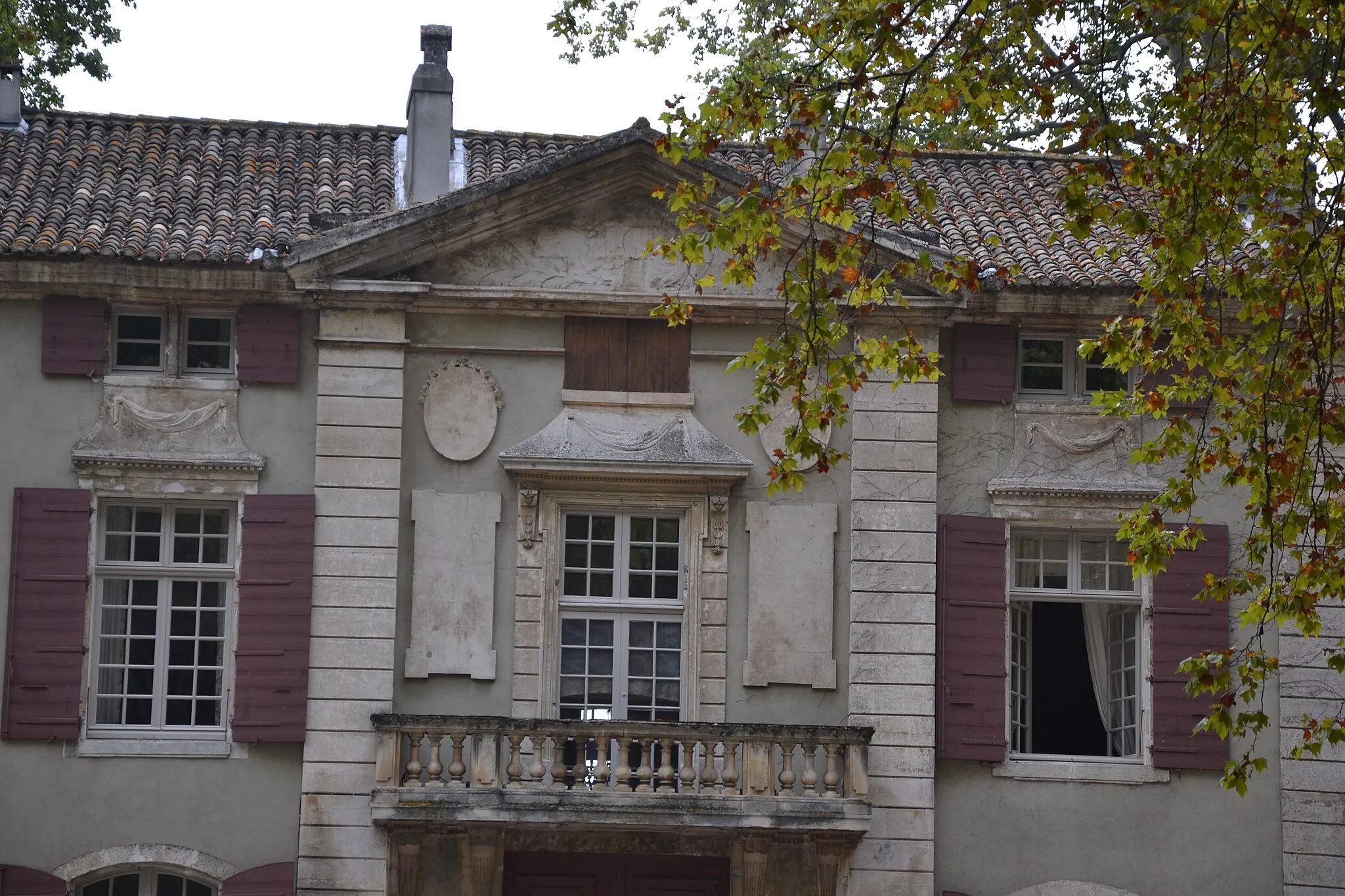 Photo showing: This building is indexed in the base Mérimée, a database of architectural heritage maintained by the French Ministry of Culture, under the reference PA00125716 .