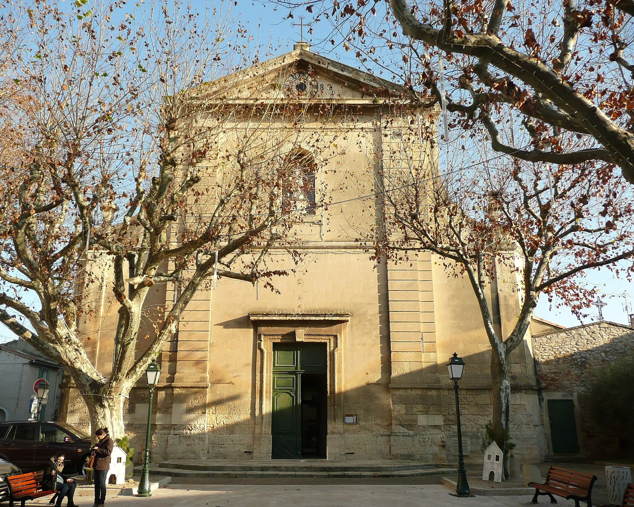 Photo showing: Mouriès (Bouches-du-Rhône, France), église saint Jacques-le-Majeur, façade occidentale.