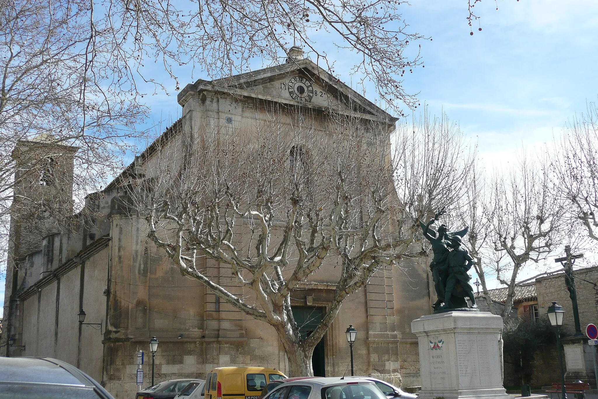 Photo showing: Église de Mouriès (Bouches-du-Rhône, France)