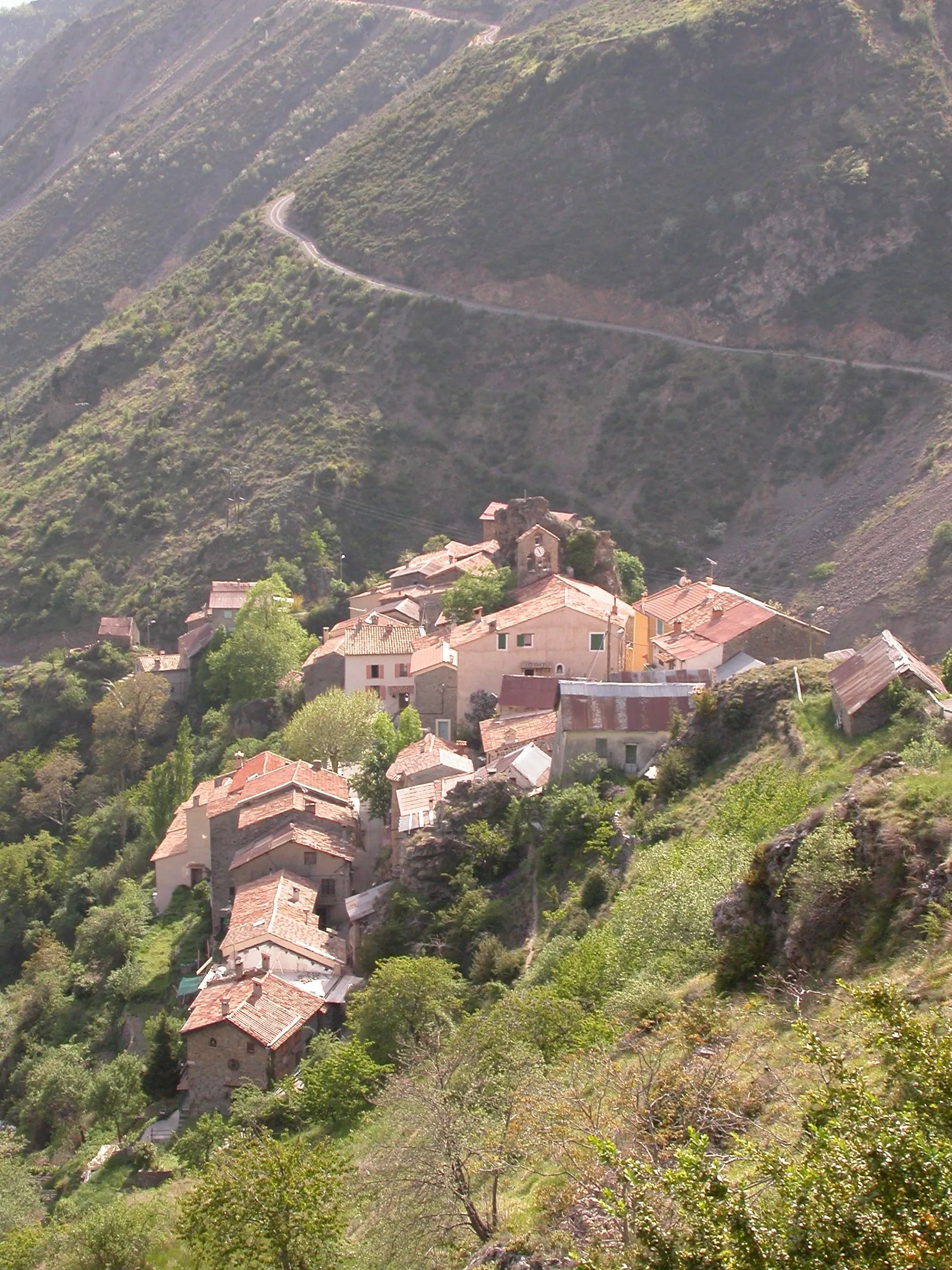 Photo showing: village de Pierlas