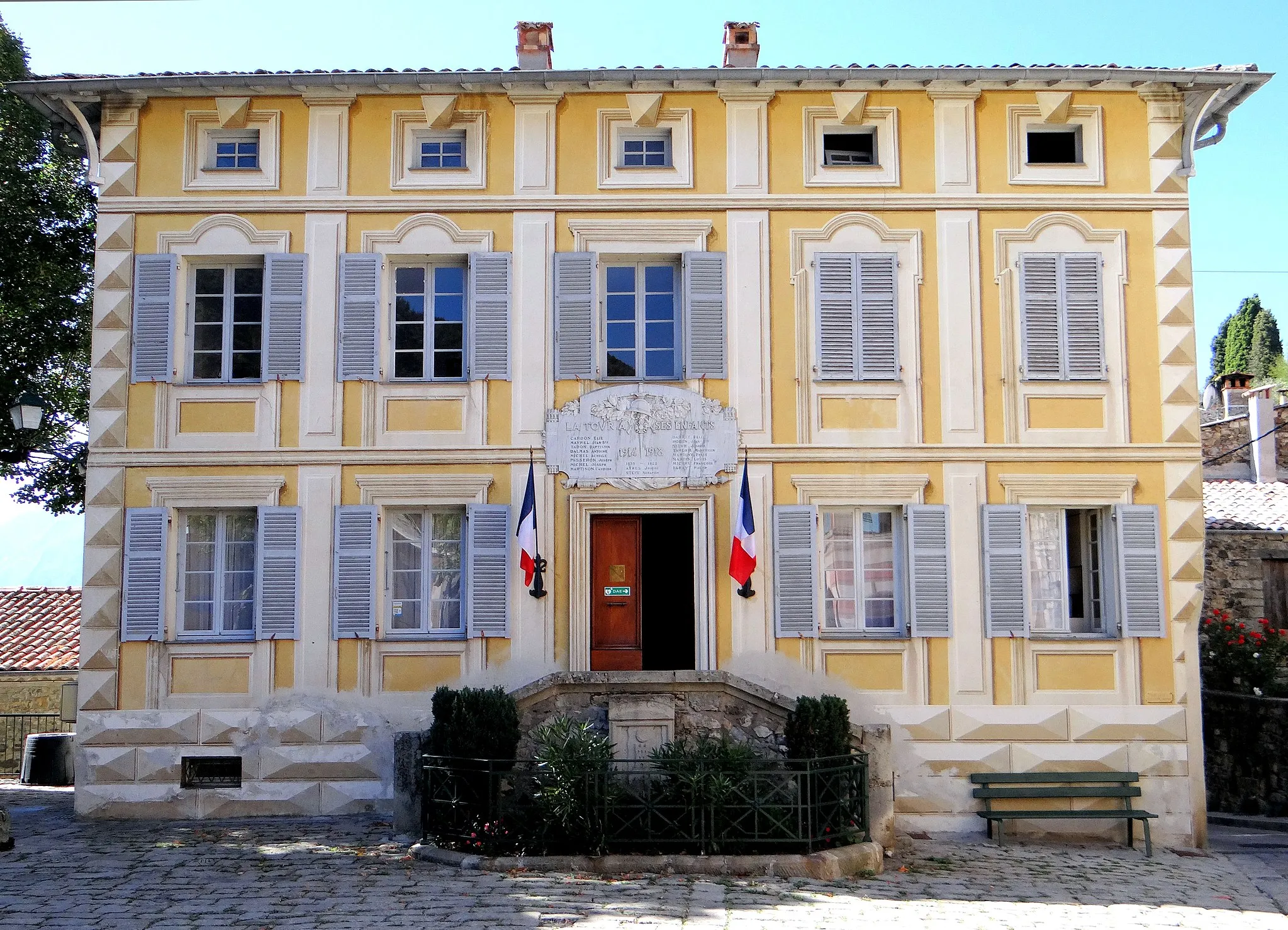 Photo showing: La Tour (Alpes-Maritimes) - Mairie