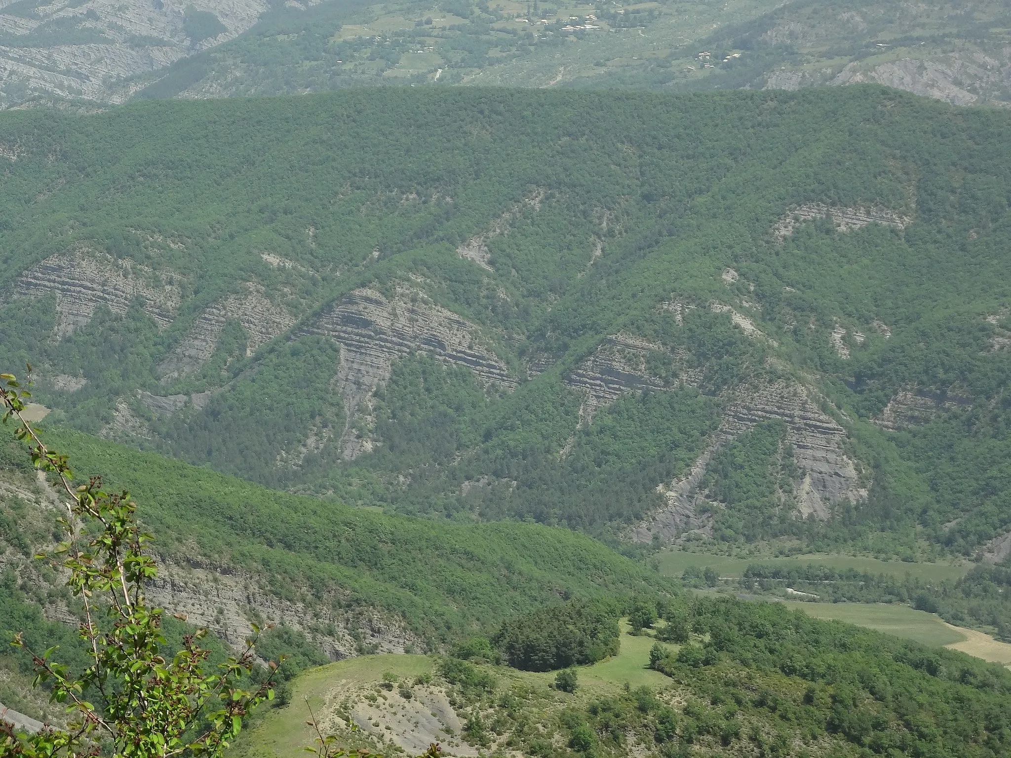 Photo showing: Feston, à Entrages (nom du relief)