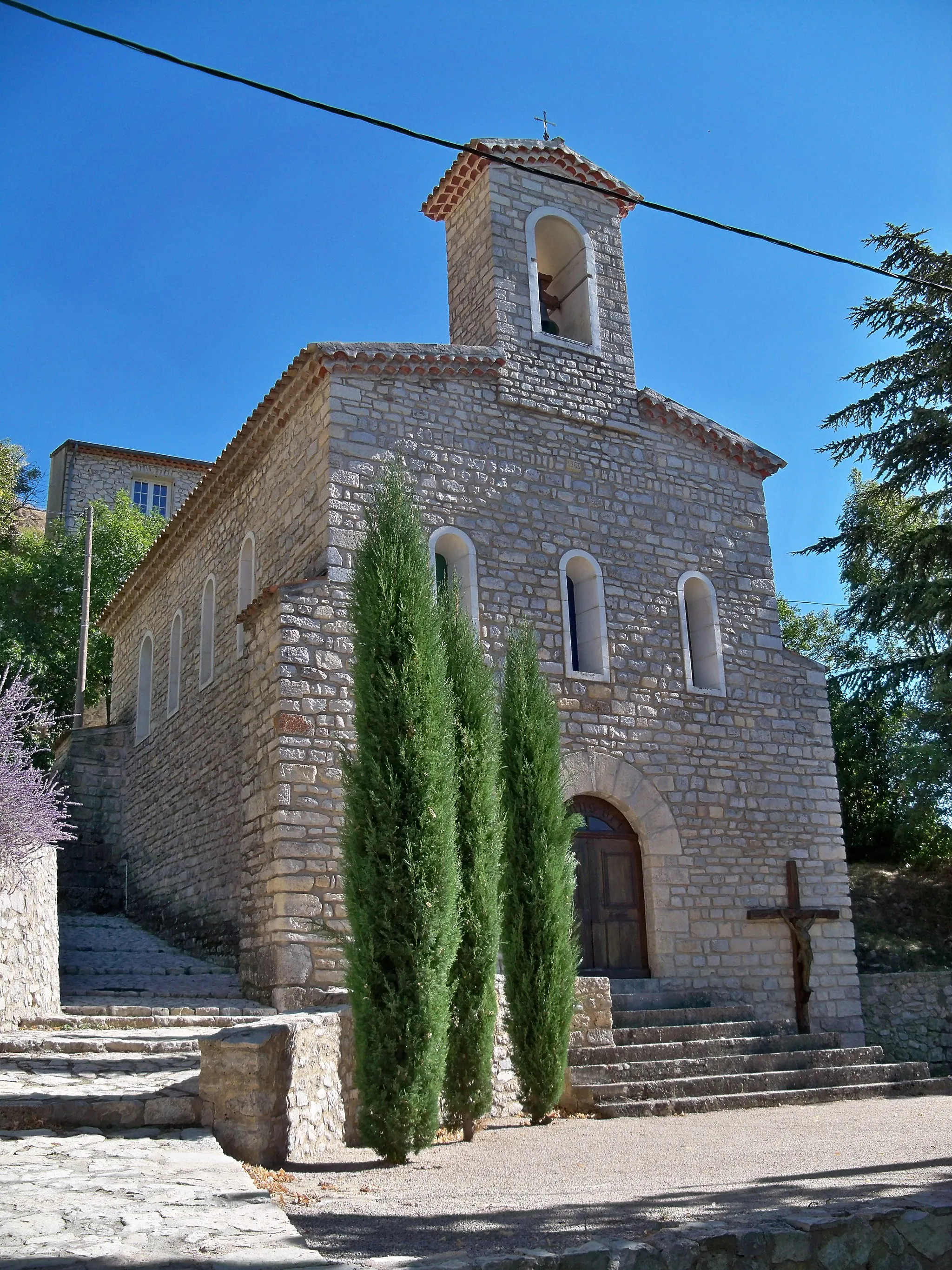 Photo showing: This building is indexed in the base Mérimée, a database of architectural heritage maintained by the French Ministry of Culture, under the reference PA00116886 .