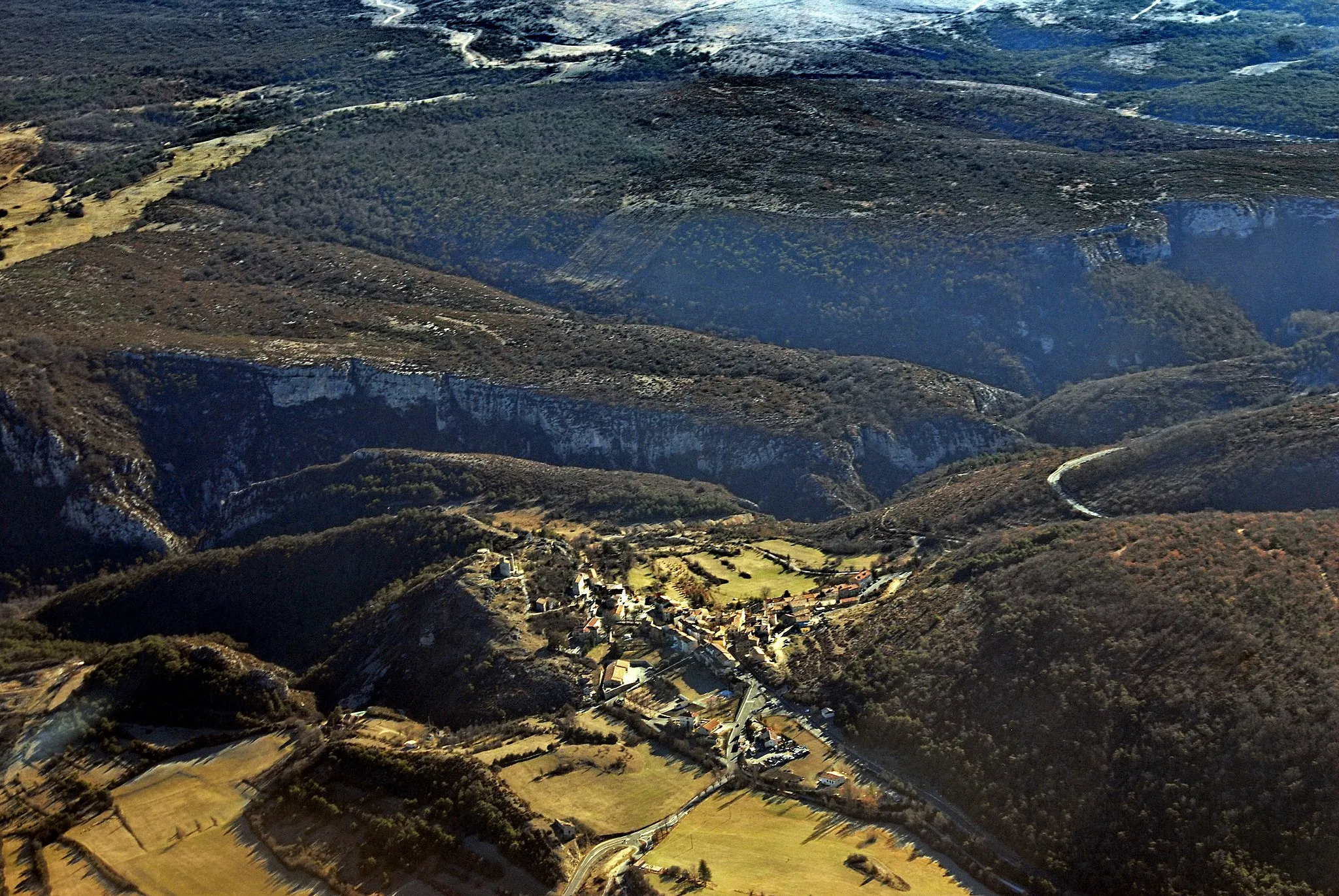 Photo showing: Comps sur Artuby (Var): aerial view.