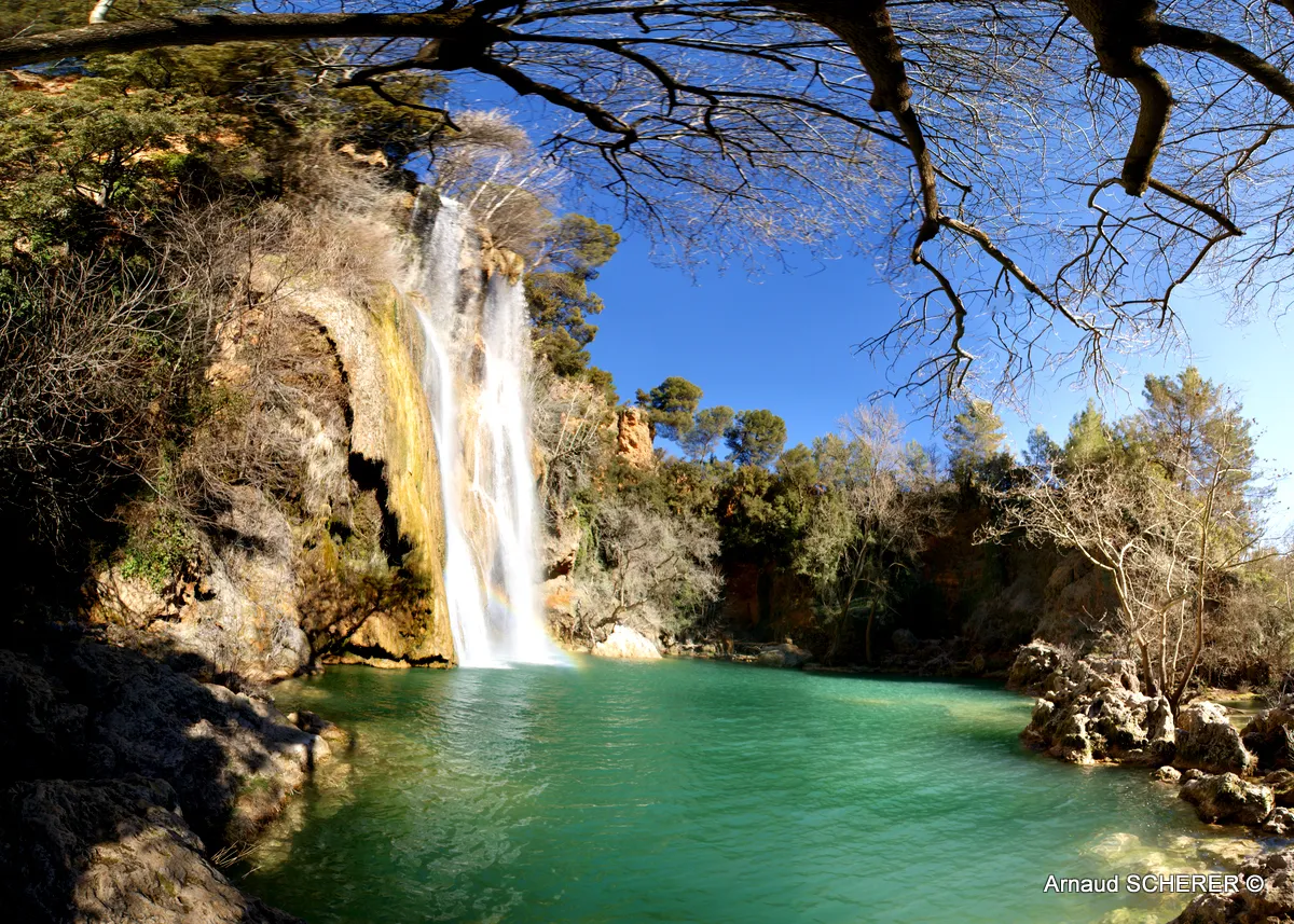 Photo showing: La cascade est une chute d'eau située à Sillans-la-Cascade (Var).