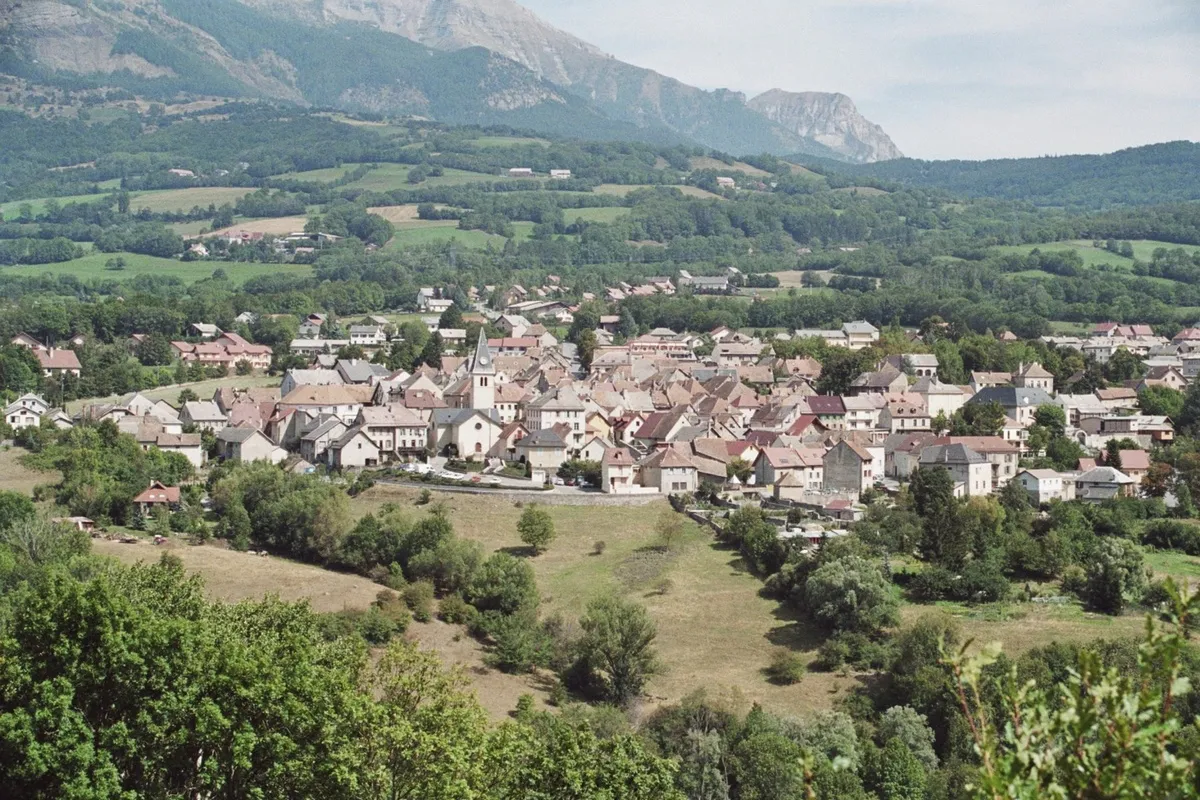 Photo showing: Saint-Bonnet-en-Champsaur, vue générale